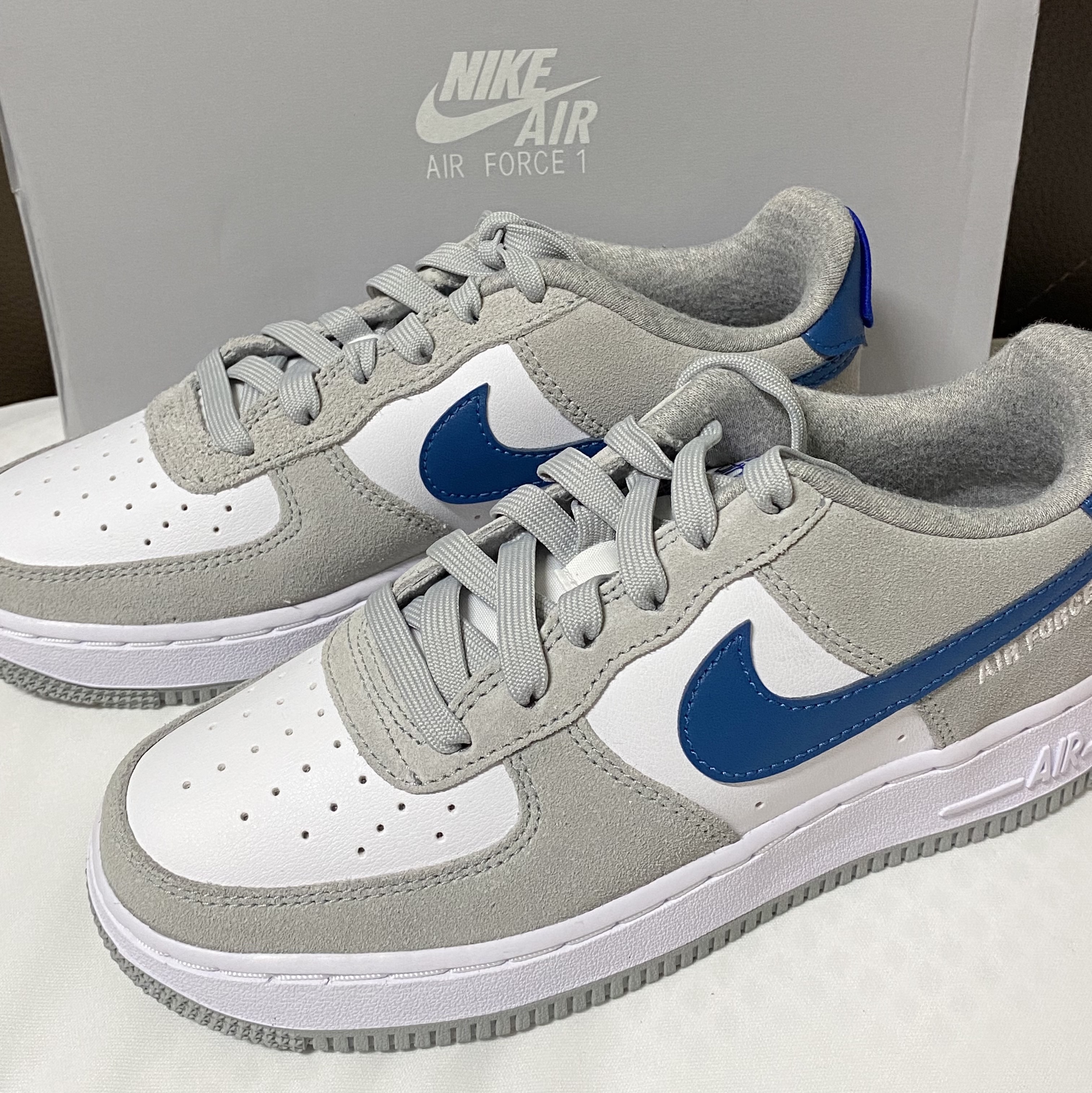 Nike Air Force 1 '07 LV8 Athletic Club Light Smoke Grey Marina, (GS) Nike Air Force 1 LV8 Athletic Club Light Smoke Grey Marina 착용 스타일