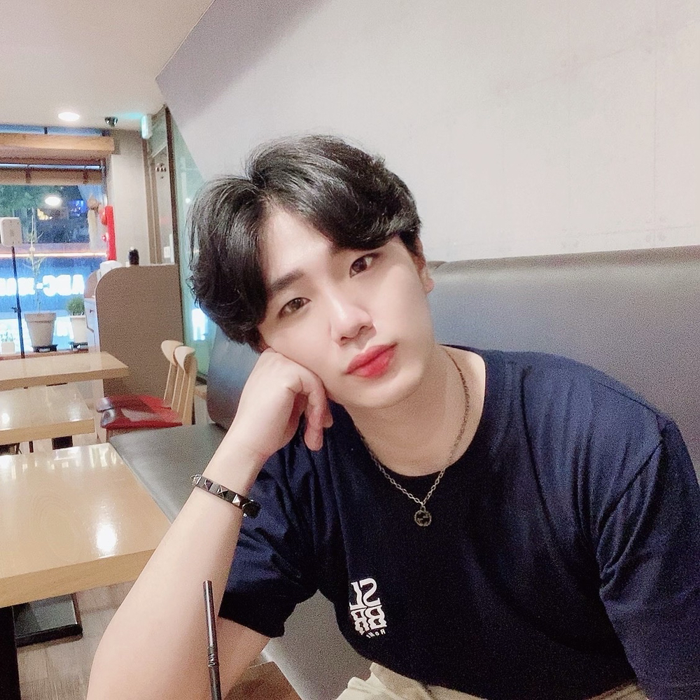 KREAM 프로필 이미지