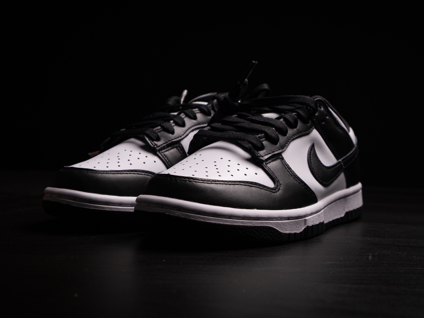 (W) Nike Dunk Low Black 착용 스타일
