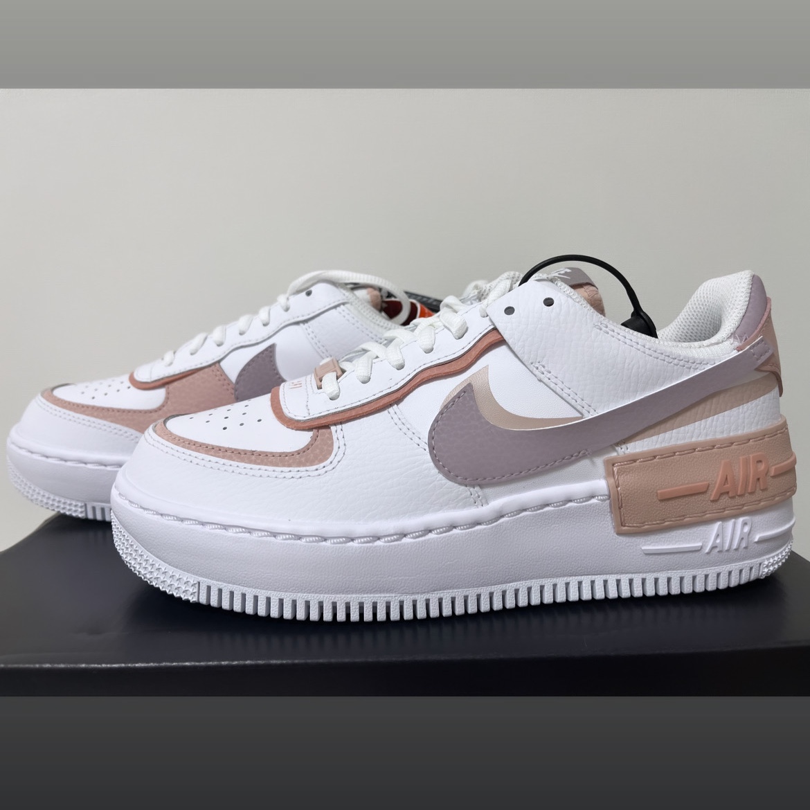 (W) Nike Air Force 1 Shadow White Pink Oxford 착용 스타일 - 1