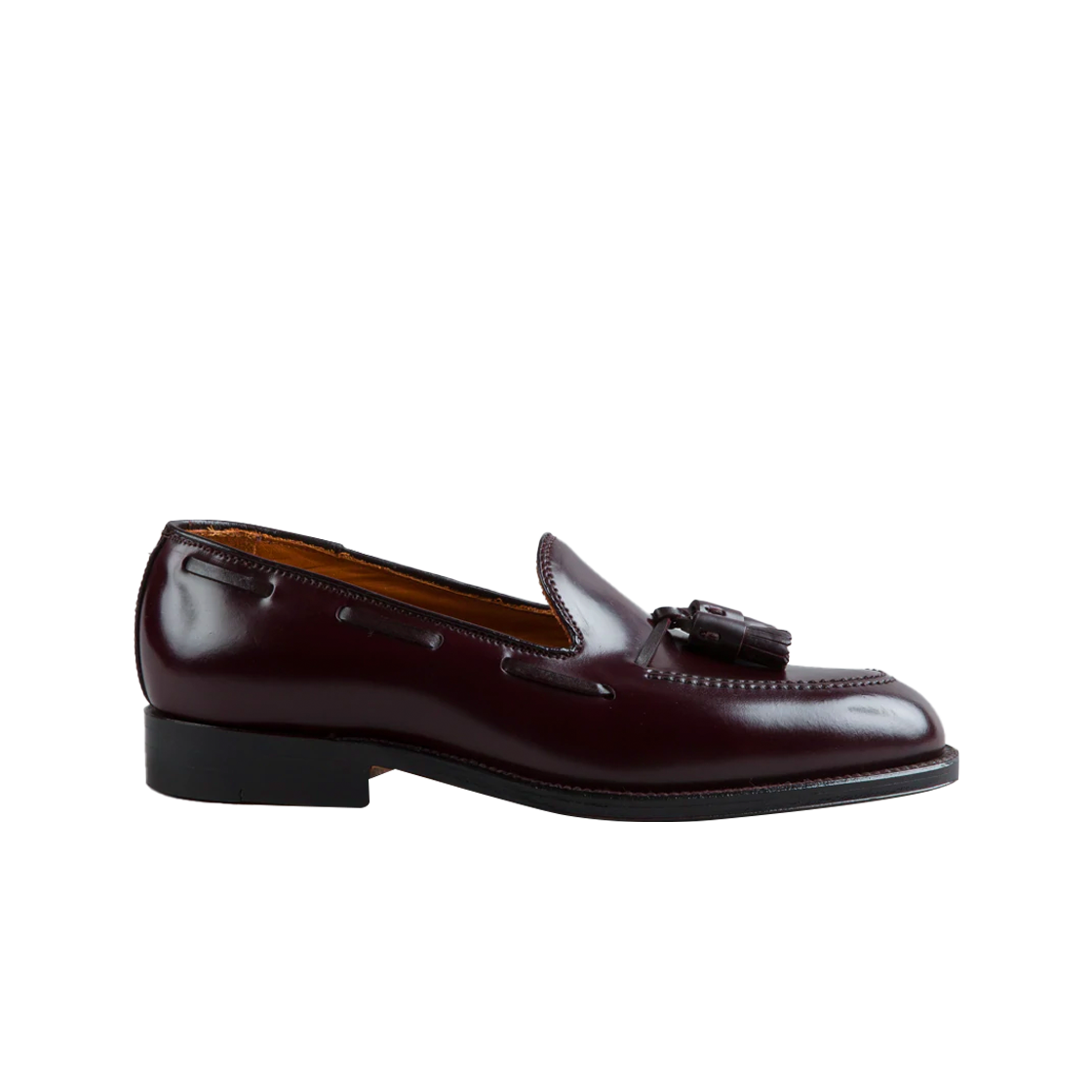 알든 563 쉘 코도반 태슬 로퍼 컬러 8 - D(Alden 563 Shell Cordovan Tassel Loafers Color 8 - D)