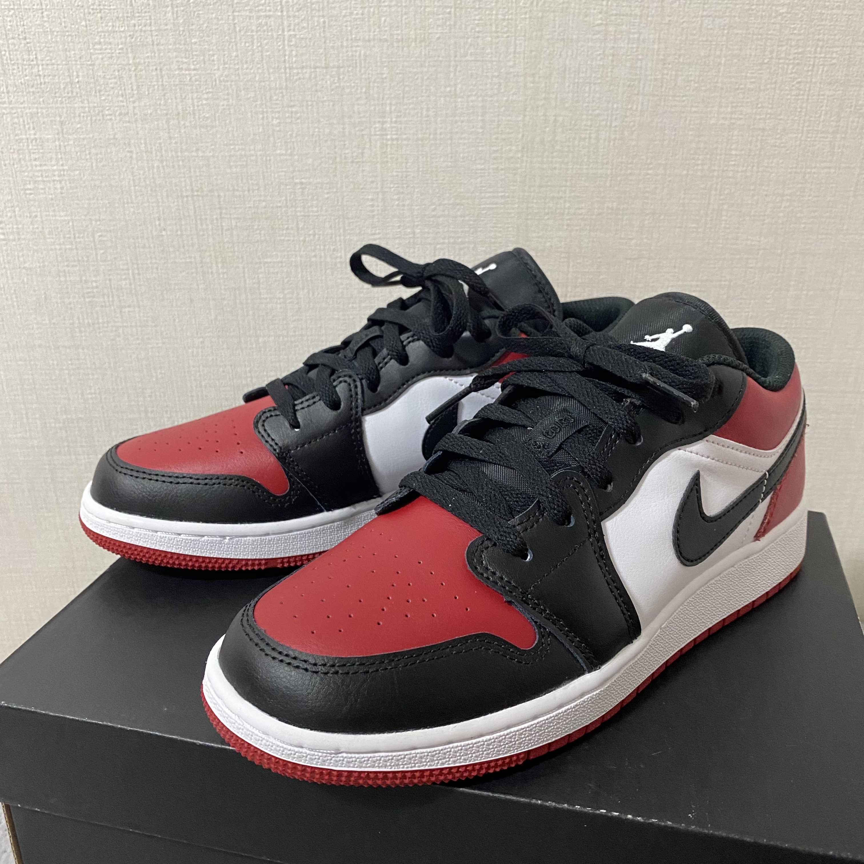 (GS) Jordan 1 Low Bred Toe 착용 스타일 - 1