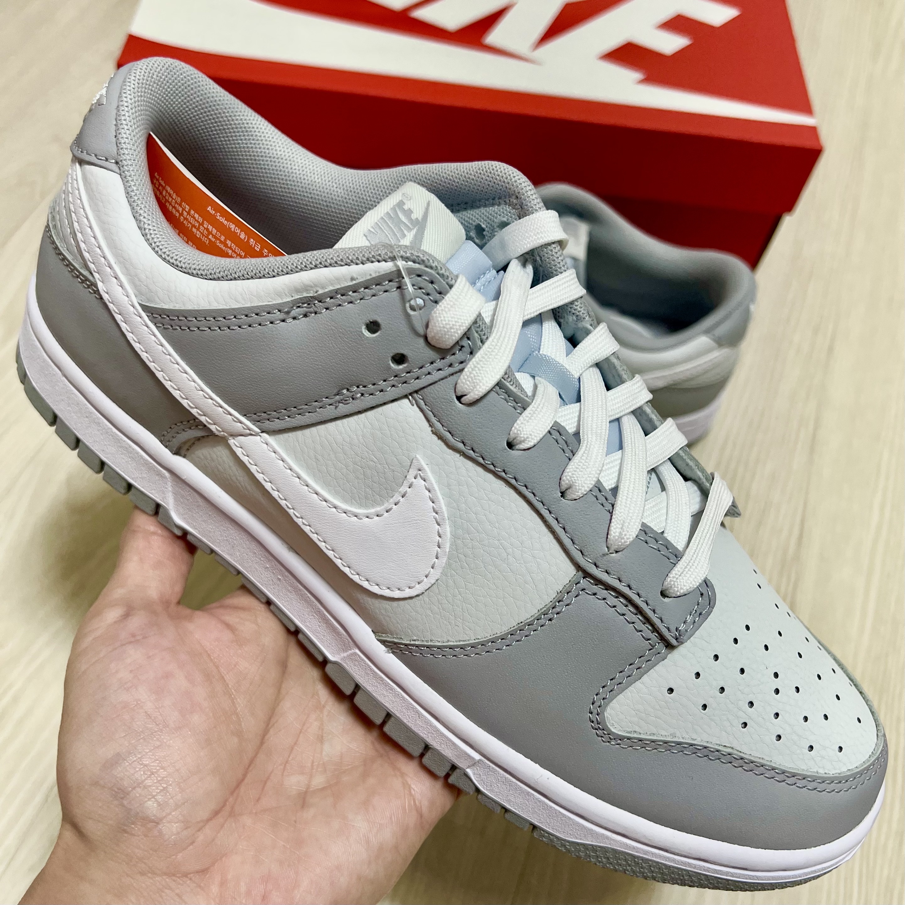 Nike Dunk Low Retro Wolf Grey 착용 스타일