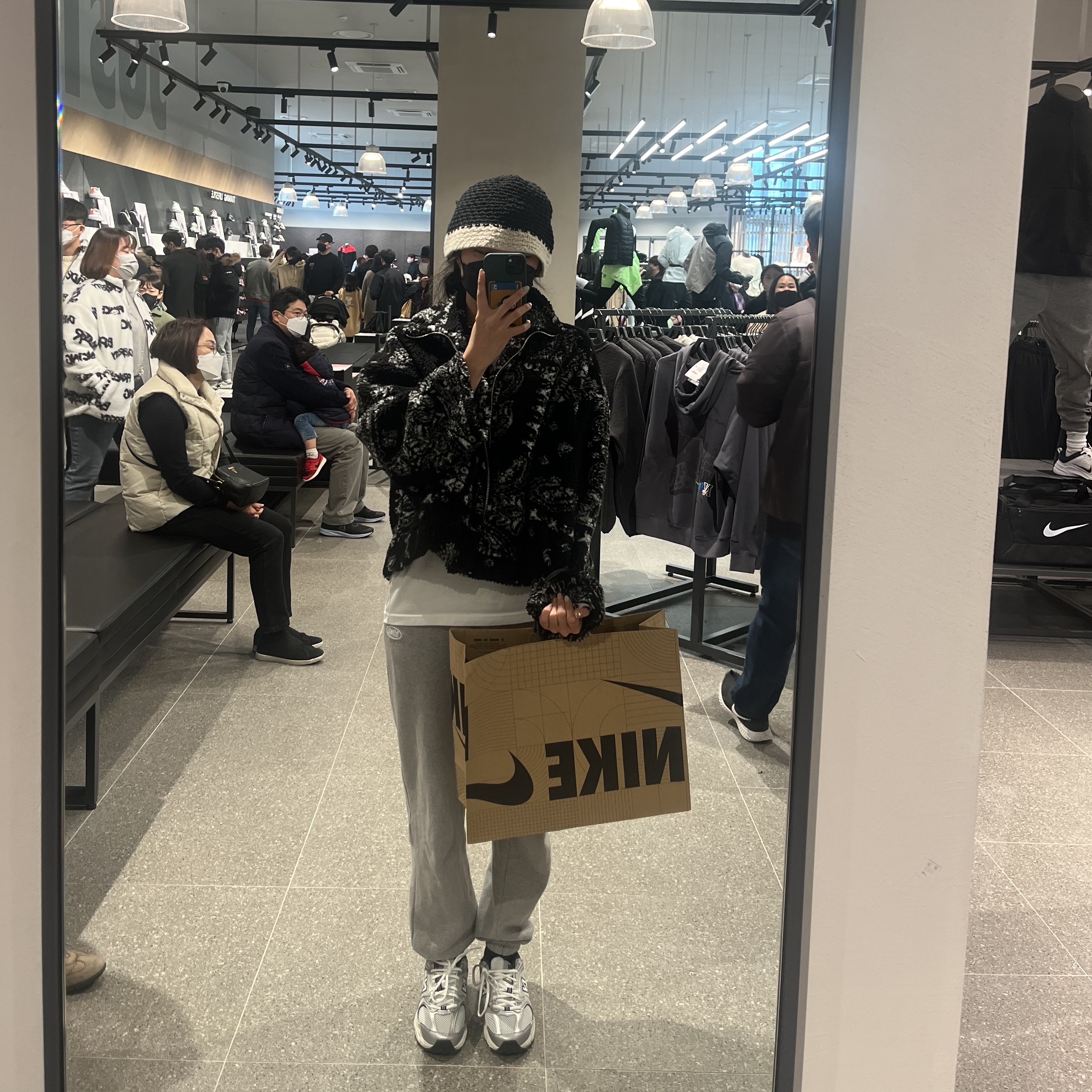 New Balance 530 Steel Grey, Nike x Stussy WT T-Shirt White - US/EU 착용 스타일