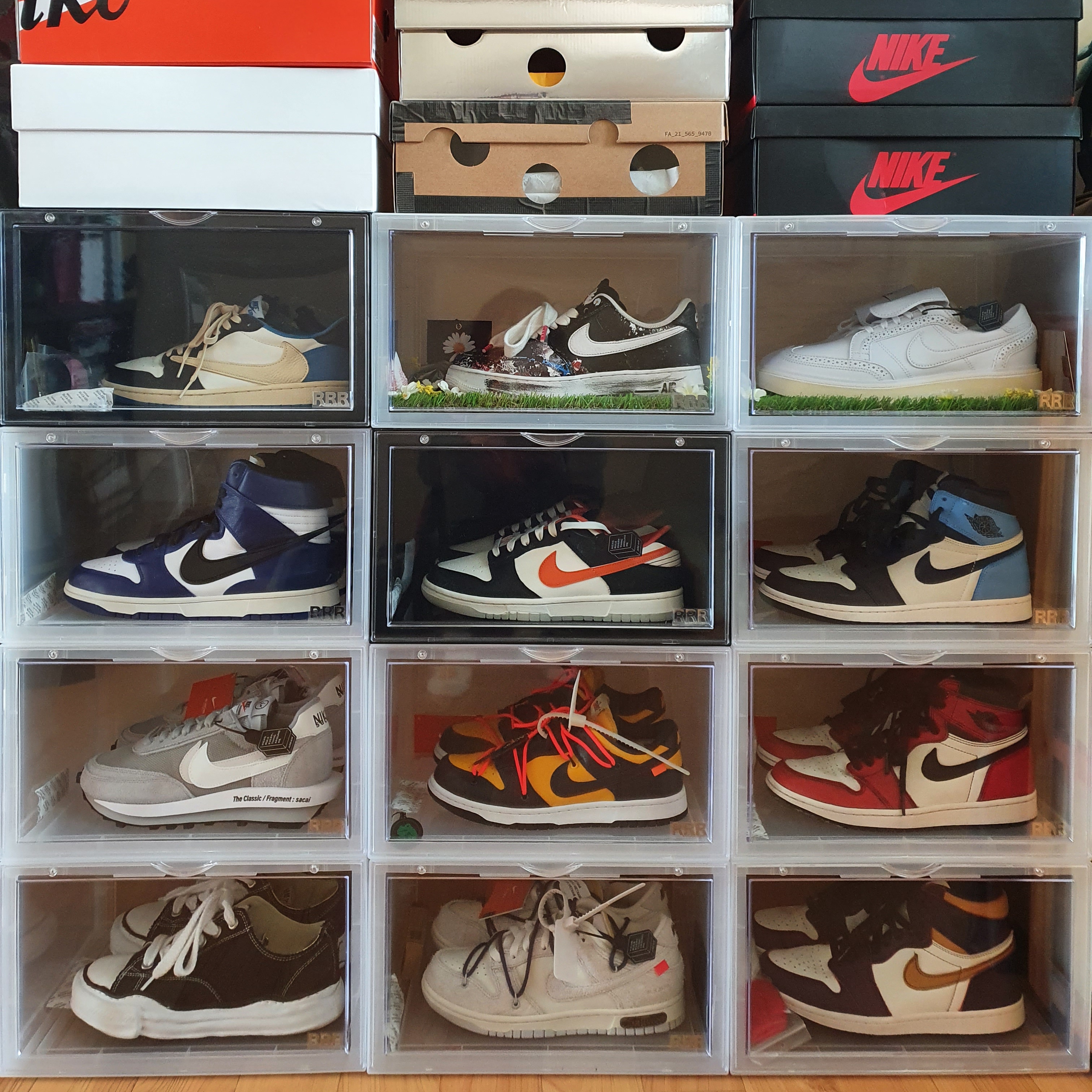 Jordan 1 x Travis Scott x Fragment Retro Low OG SP Military Blue, Nike x Ambush Dunk High Deep Royal Blue 착용 스타일