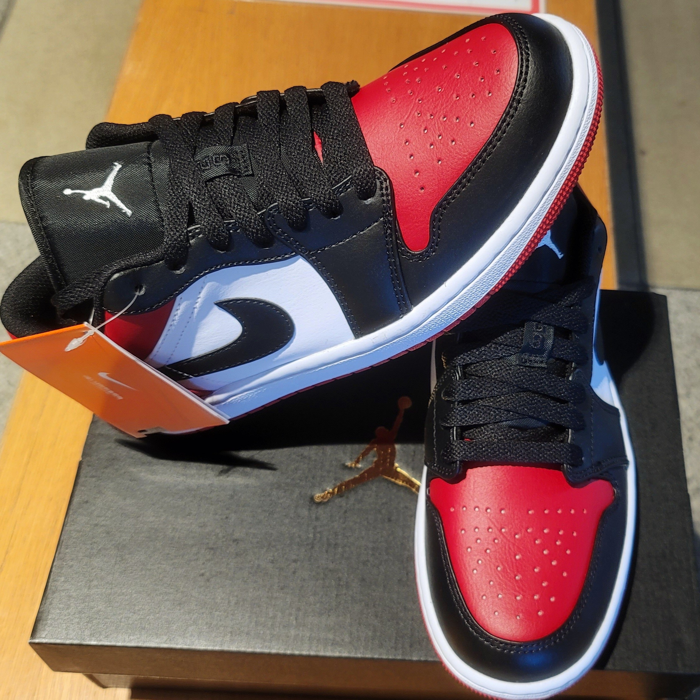 Jordan 1 Low Bred Toe 착용 스타일 - 1