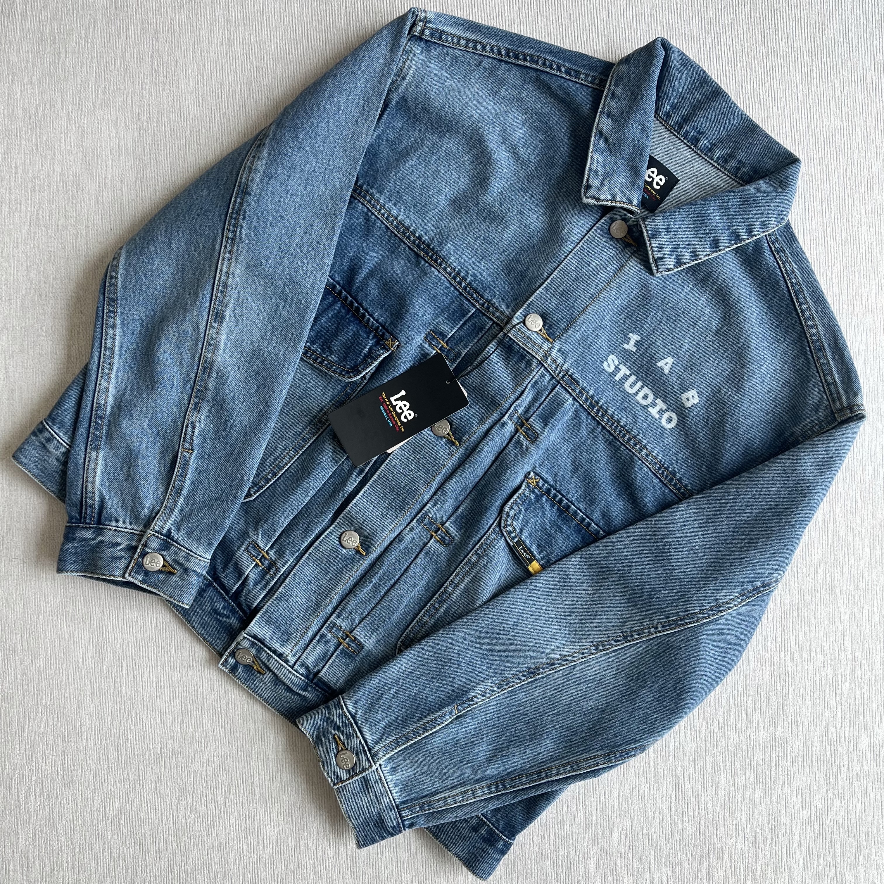 IAB Studio x Lee Denim Jacket Indigo Indigo Medium 착용 스타일