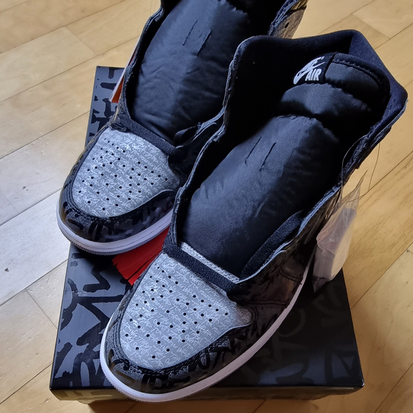 Jordan 1 Retro High OG Rebellionaire 착용 스타일 - 2