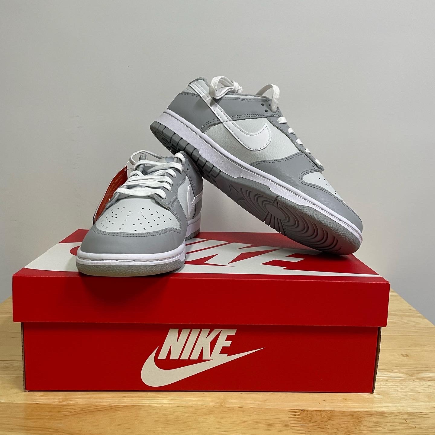 Nike Dunk Low Retro Wolf Grey 착용 스타일 - 1
