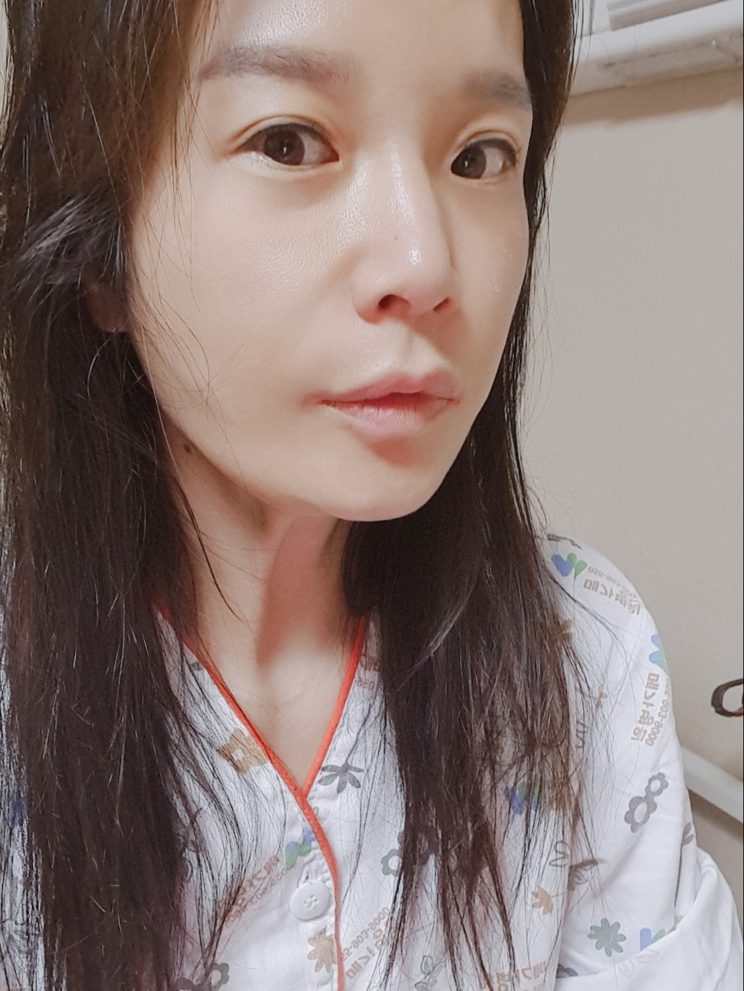 Nike Air More Uptempo White Varsity Red 2018 착용 스타일 - 2