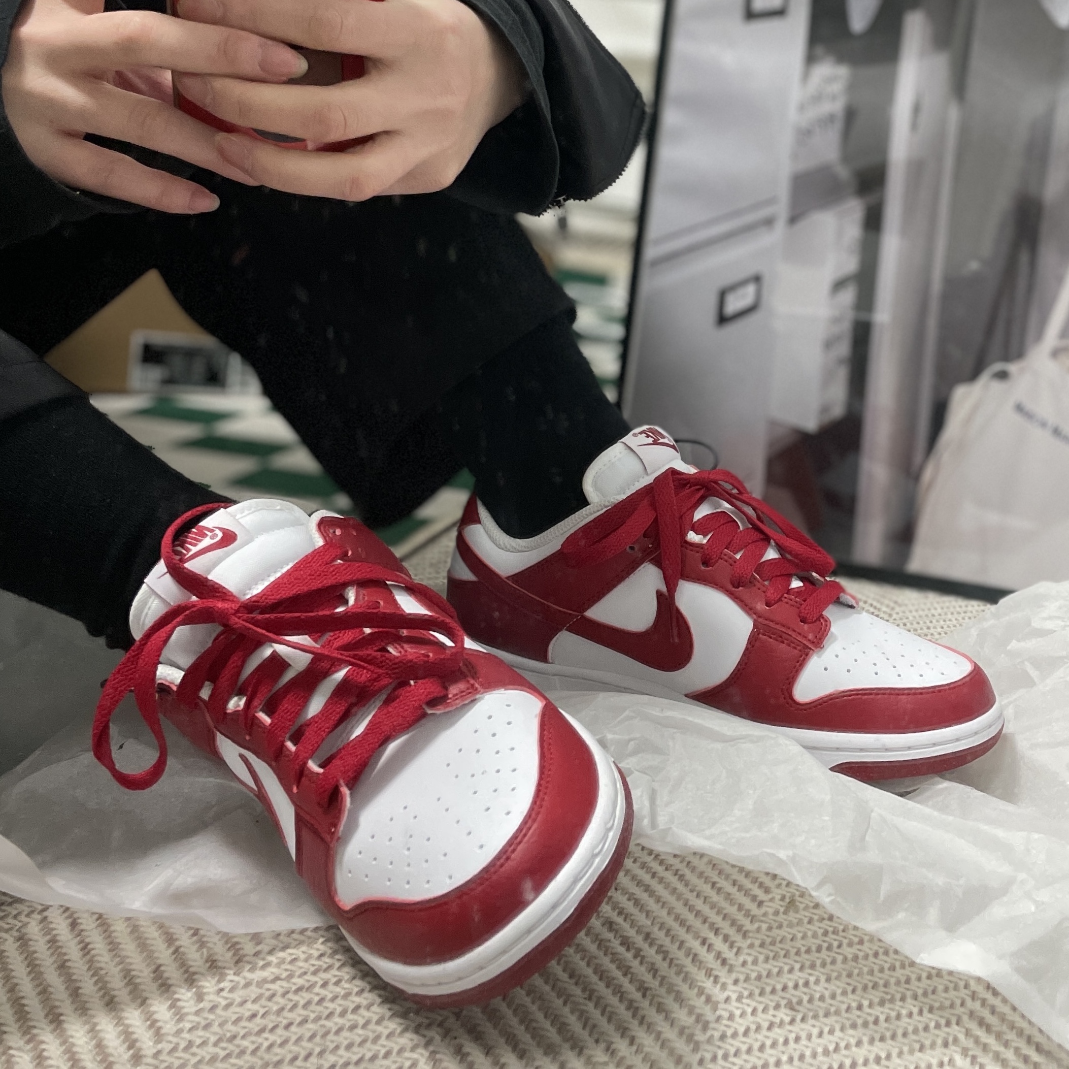 (W) Nike Dunk Low Next Nature Gym Red 착용 스타일 - 2