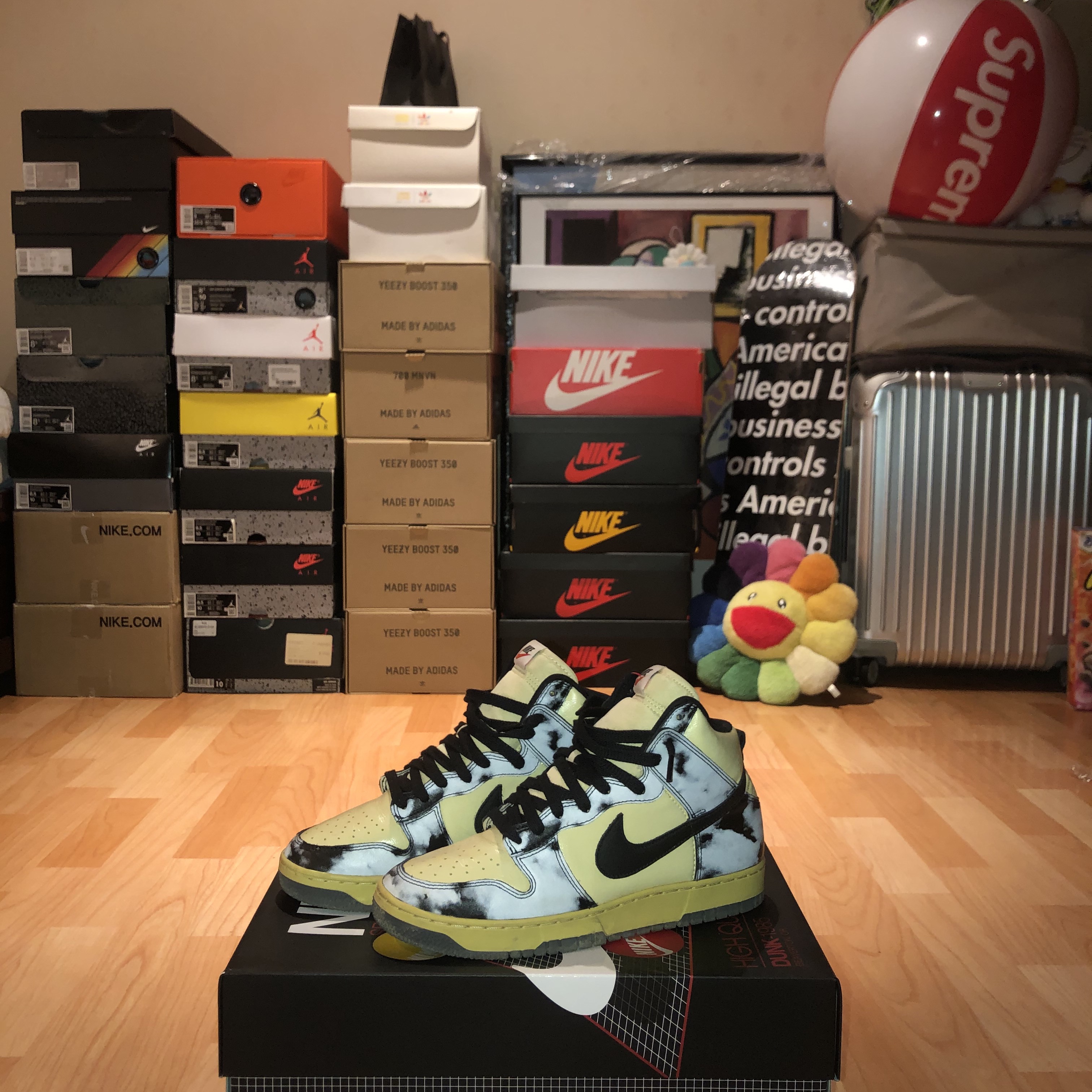 Nike Dunk High 1985 SP Black Acid Wash 착용 스타일