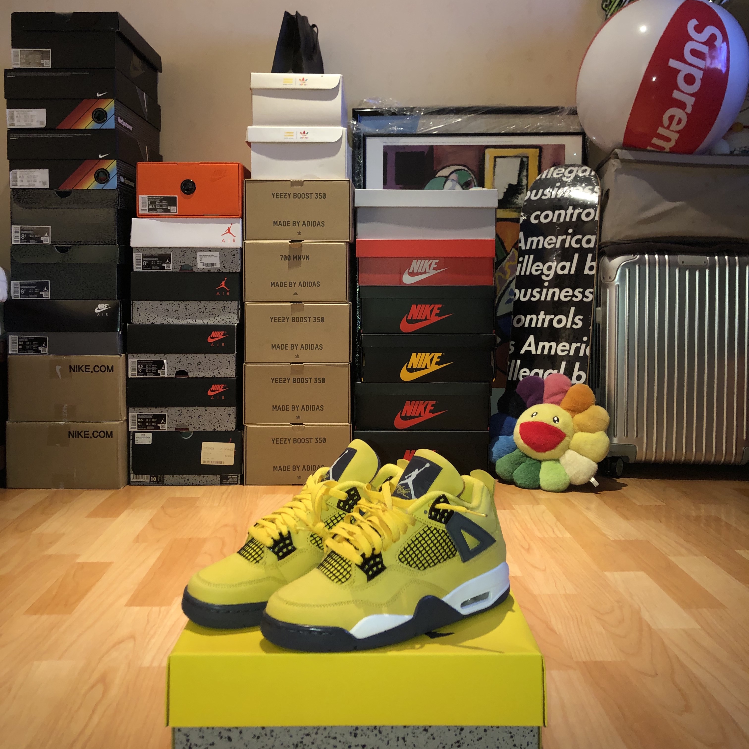 Jordan 4 Retro Tour Yellow 착용 스타일