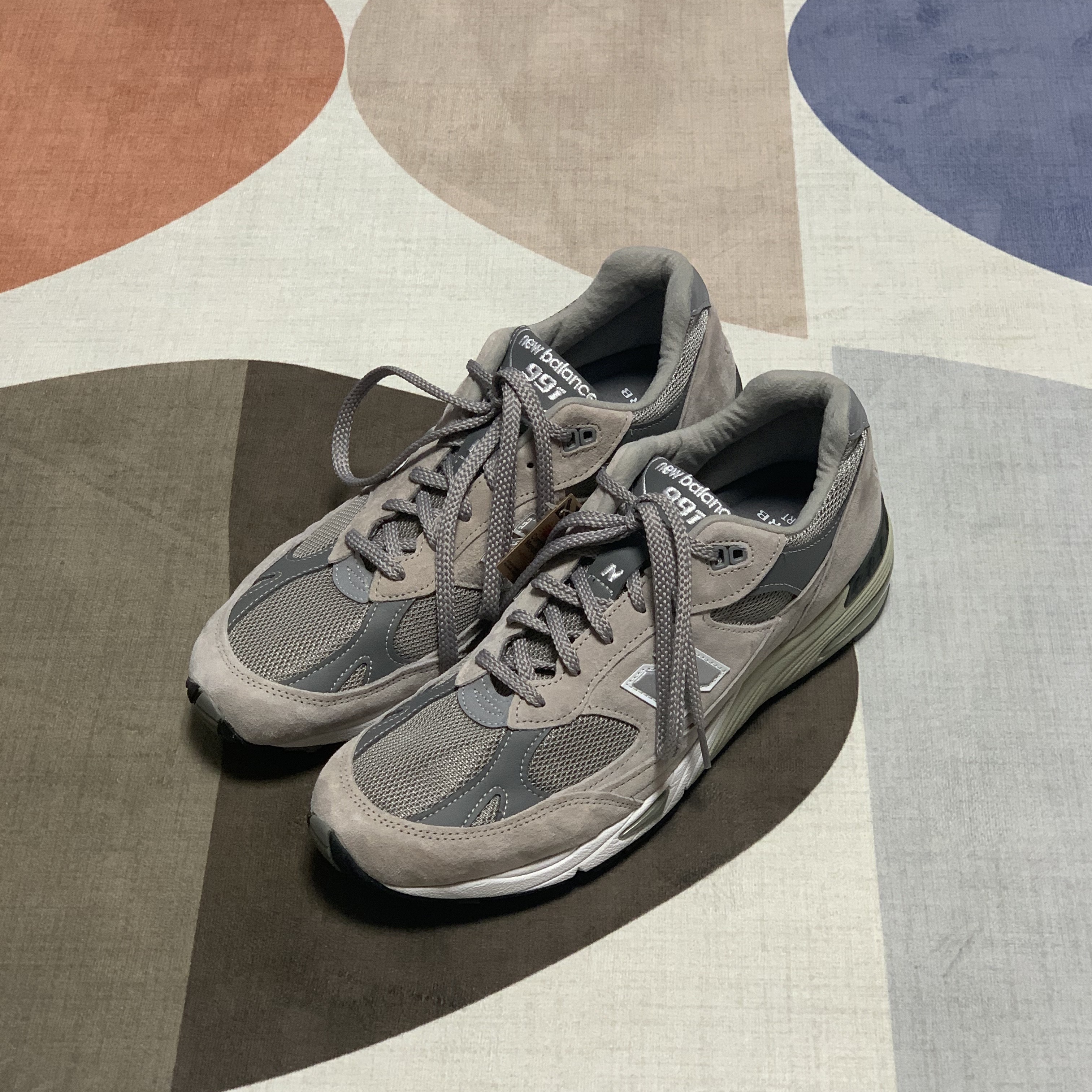 New Balance 991 Made in UK Grey 착용 스타일 - 2