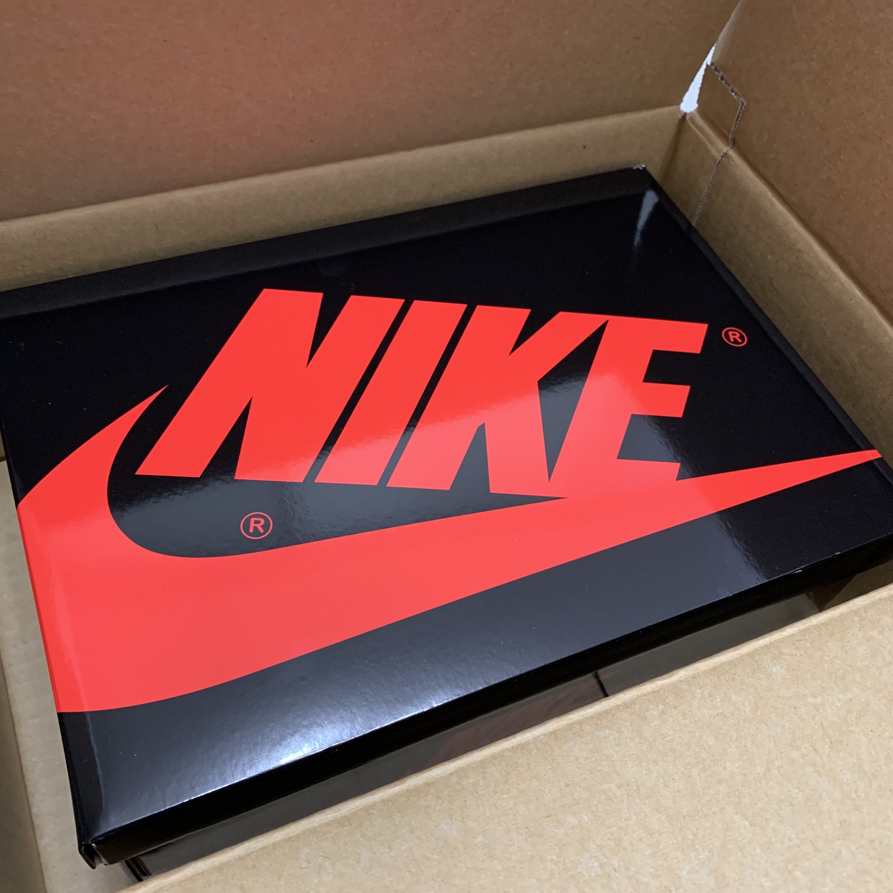 Jordan 1 Retro High OG Patent Bred 착용 스타일 - 1