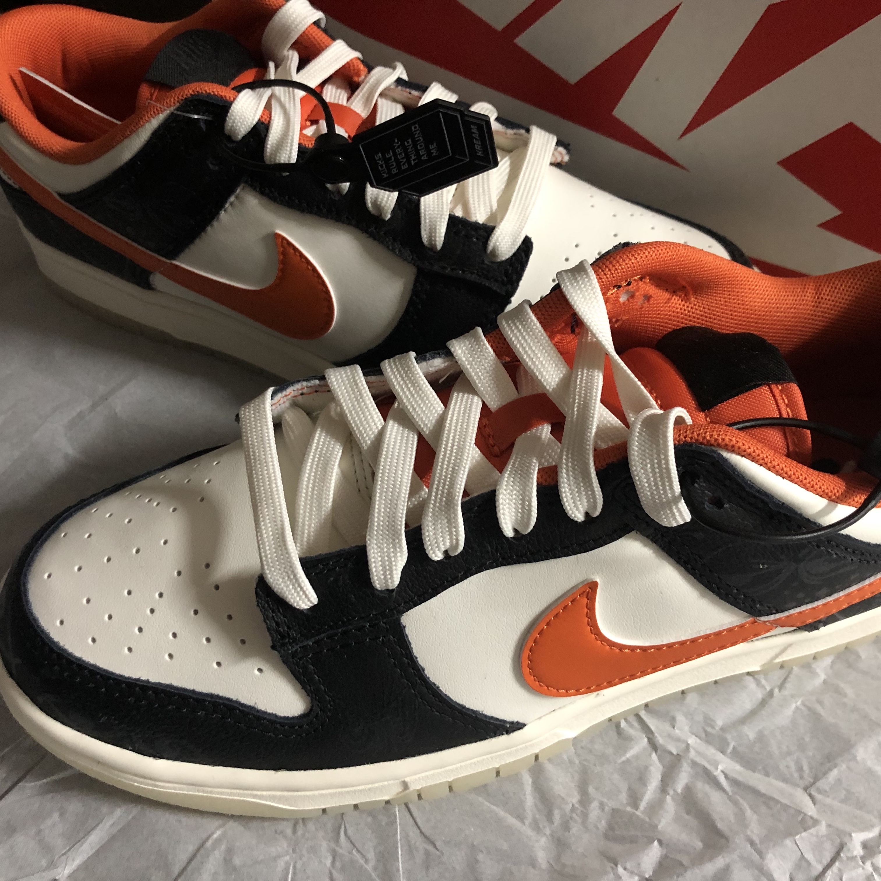 Nike Dunk Low Retro PRM Halloween 착용 스타일