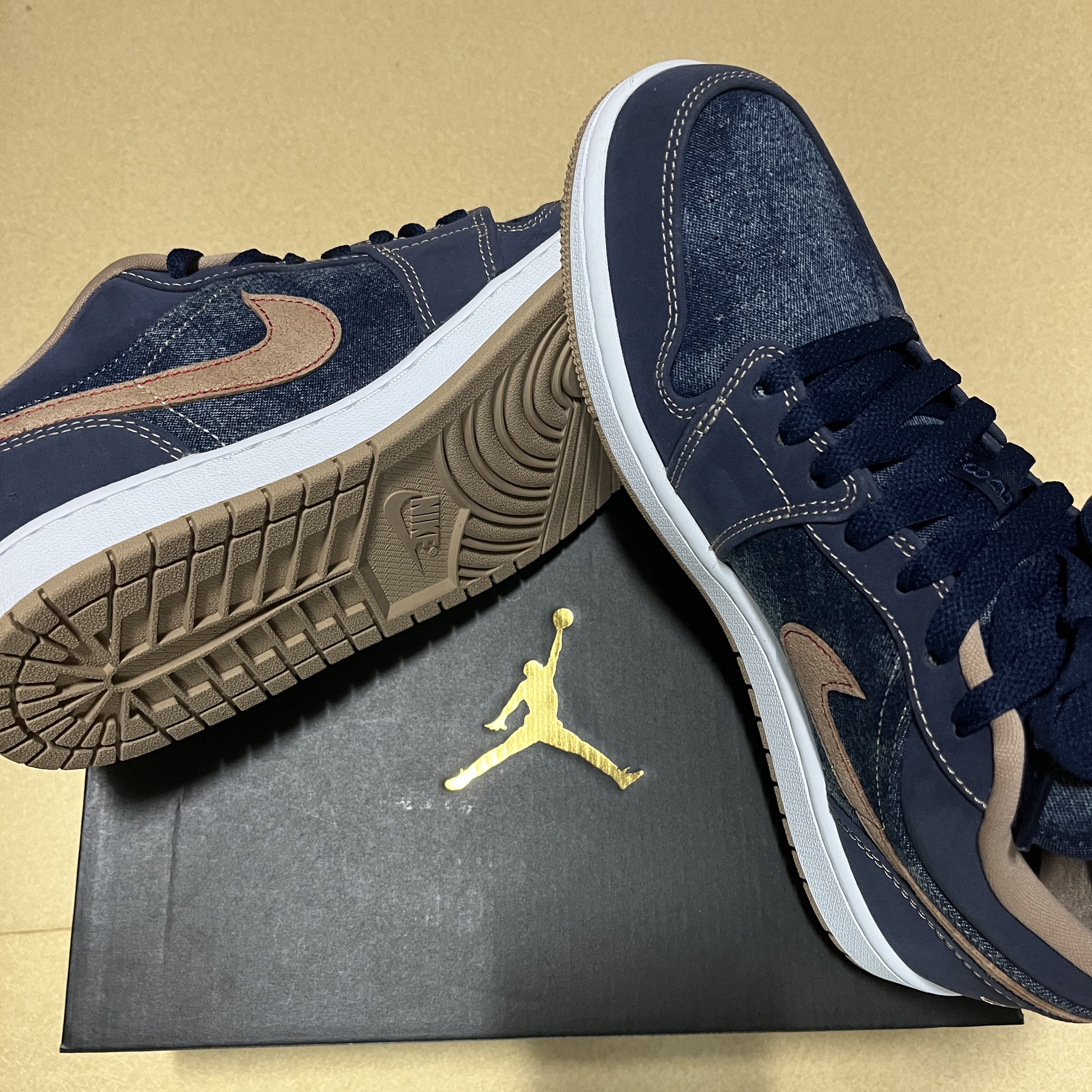 Jordan 1 Low SE Denim 착용 스타일