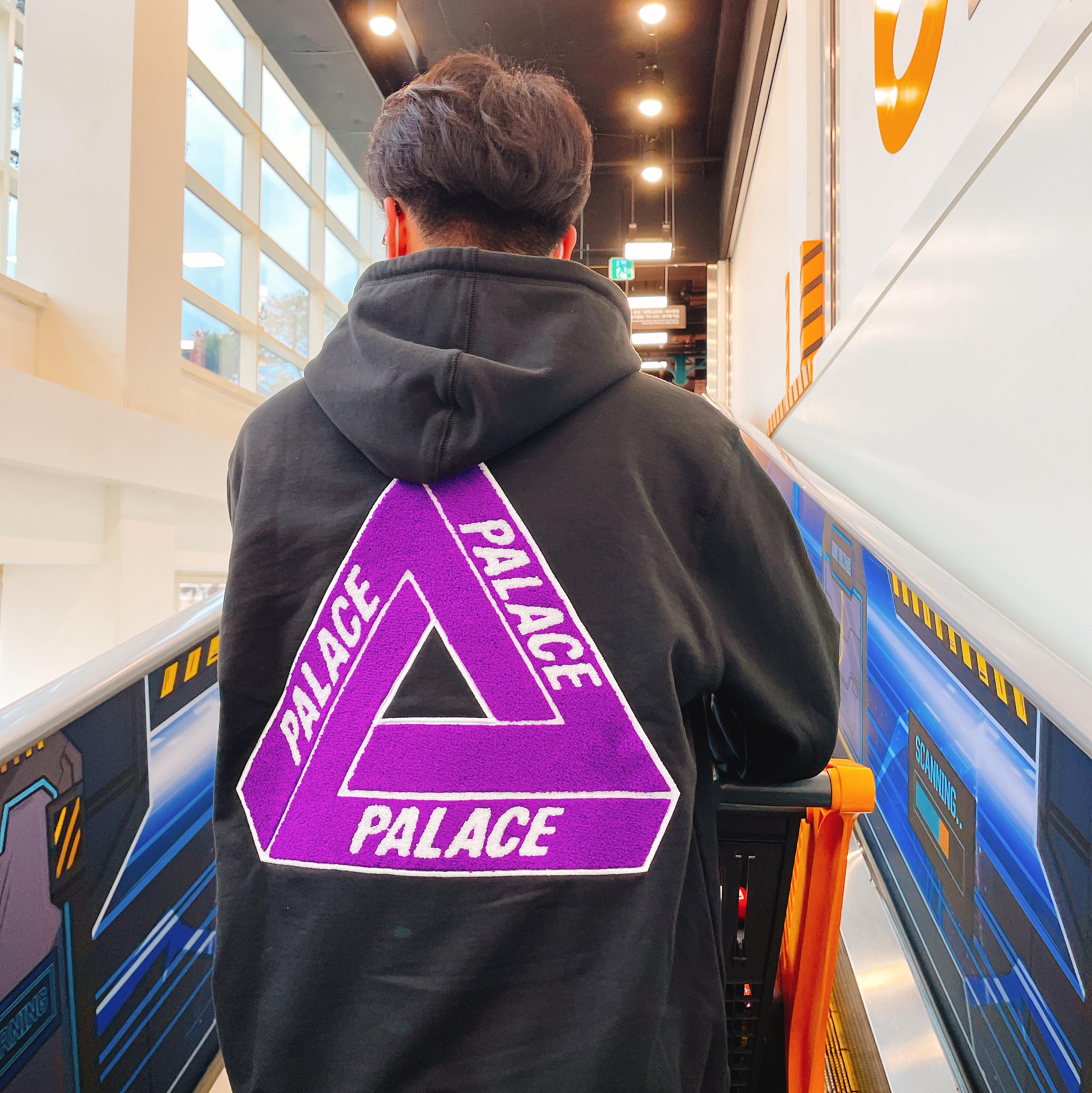 Palace Tri-Chenille Hood Black - 21FW 착용 스타일