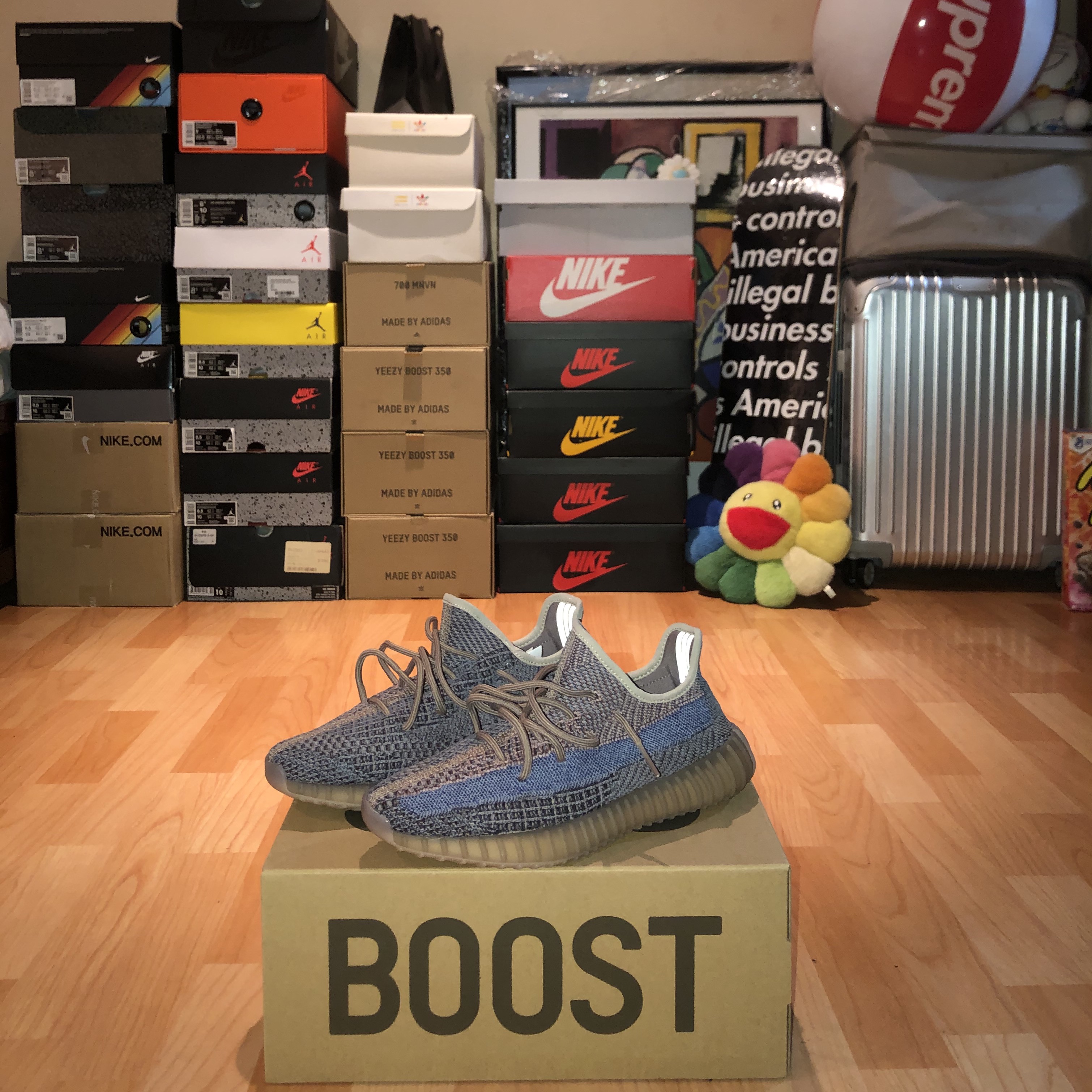 Adidas Yeezy Boost 350 V2 Fade 착용 스타일