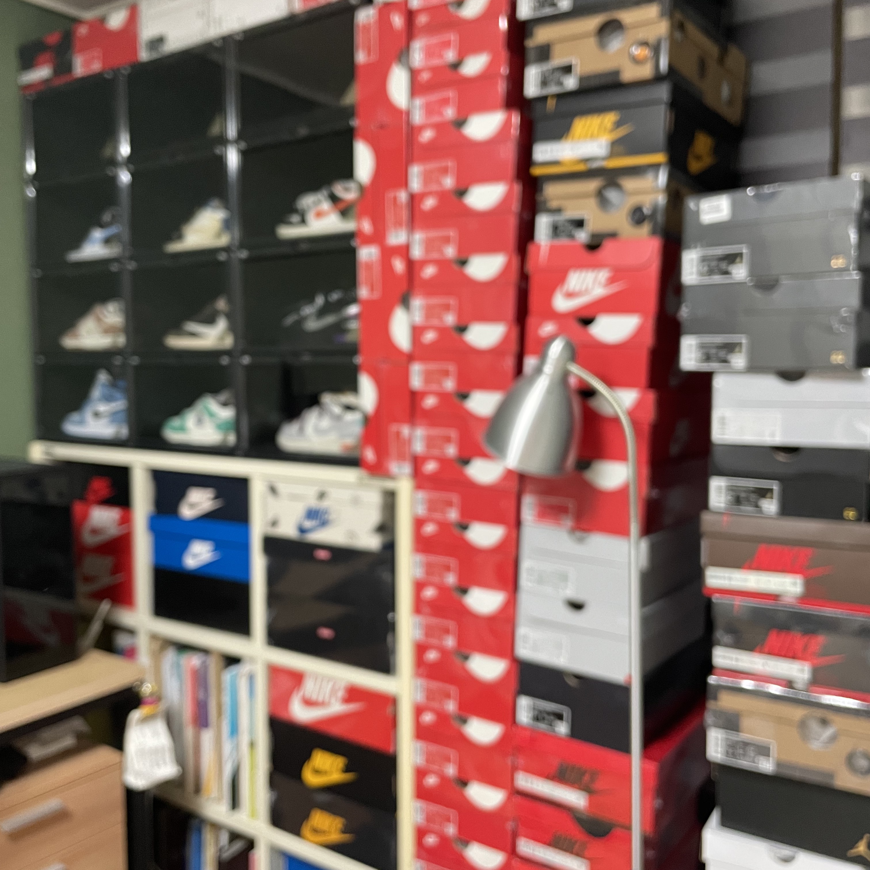 Jordan 1 x Travis Scott x Fragment Retro Low OG SP Military Blue, Nike Dunk Low Retro Black 착용 스타일