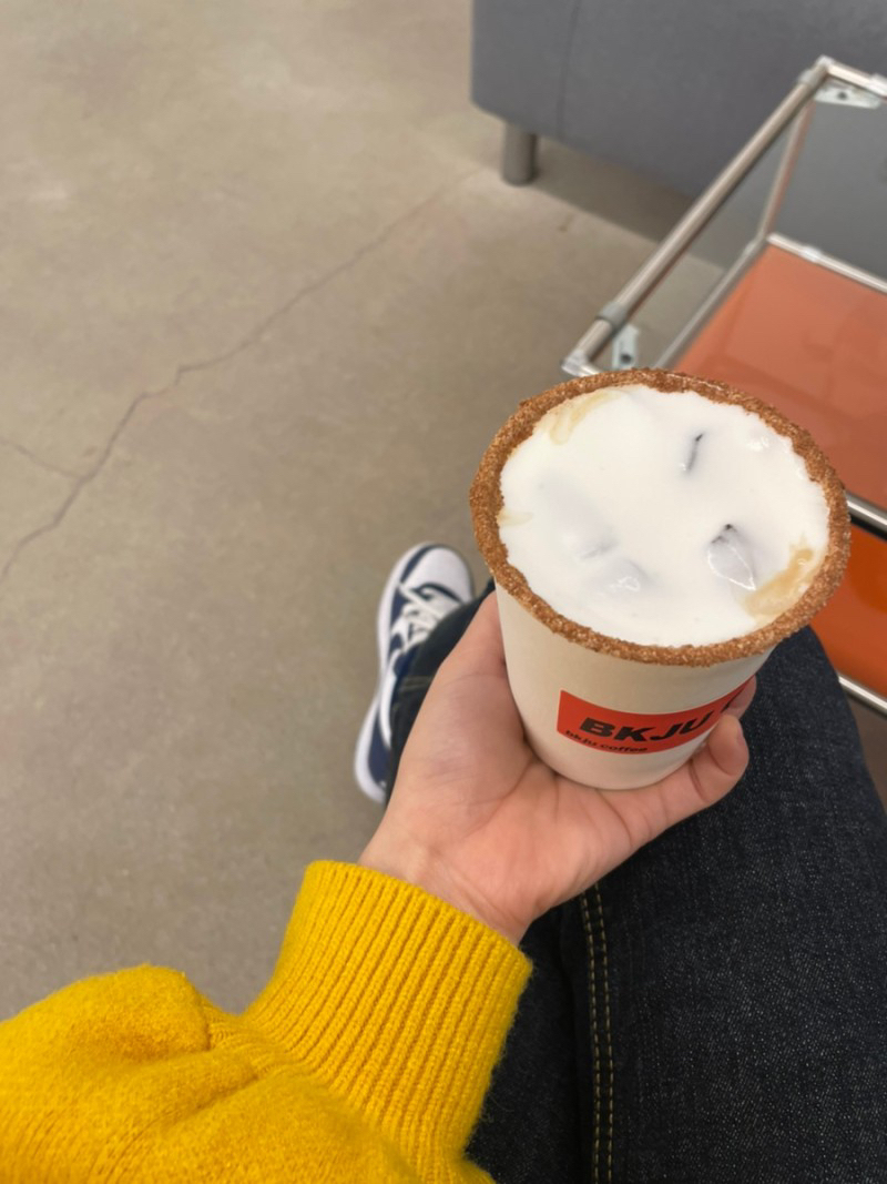 KREAM 프로필 이미지