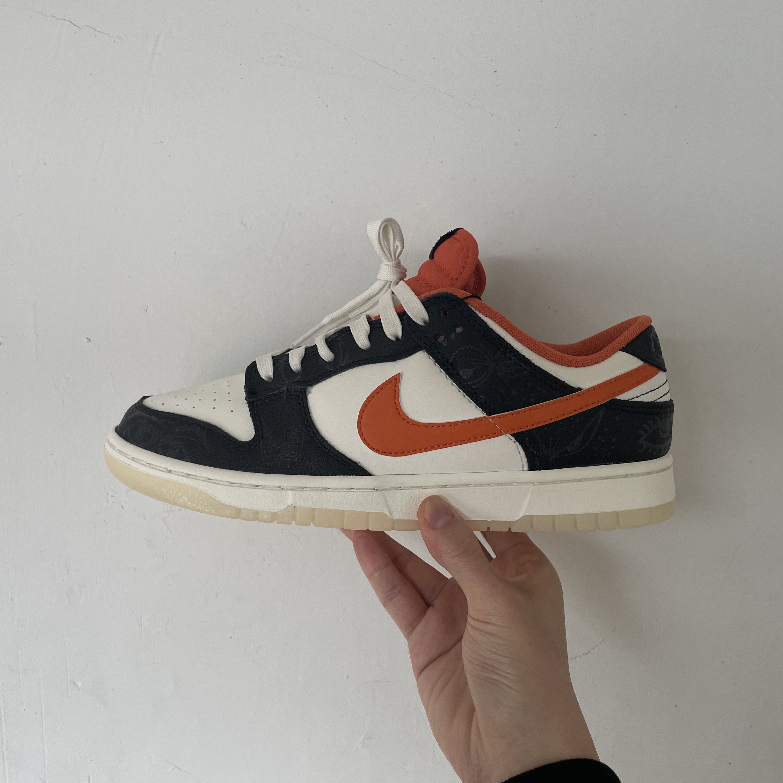 Nike Dunk Low Retro PRM Halloween 착용 스타일 - 1