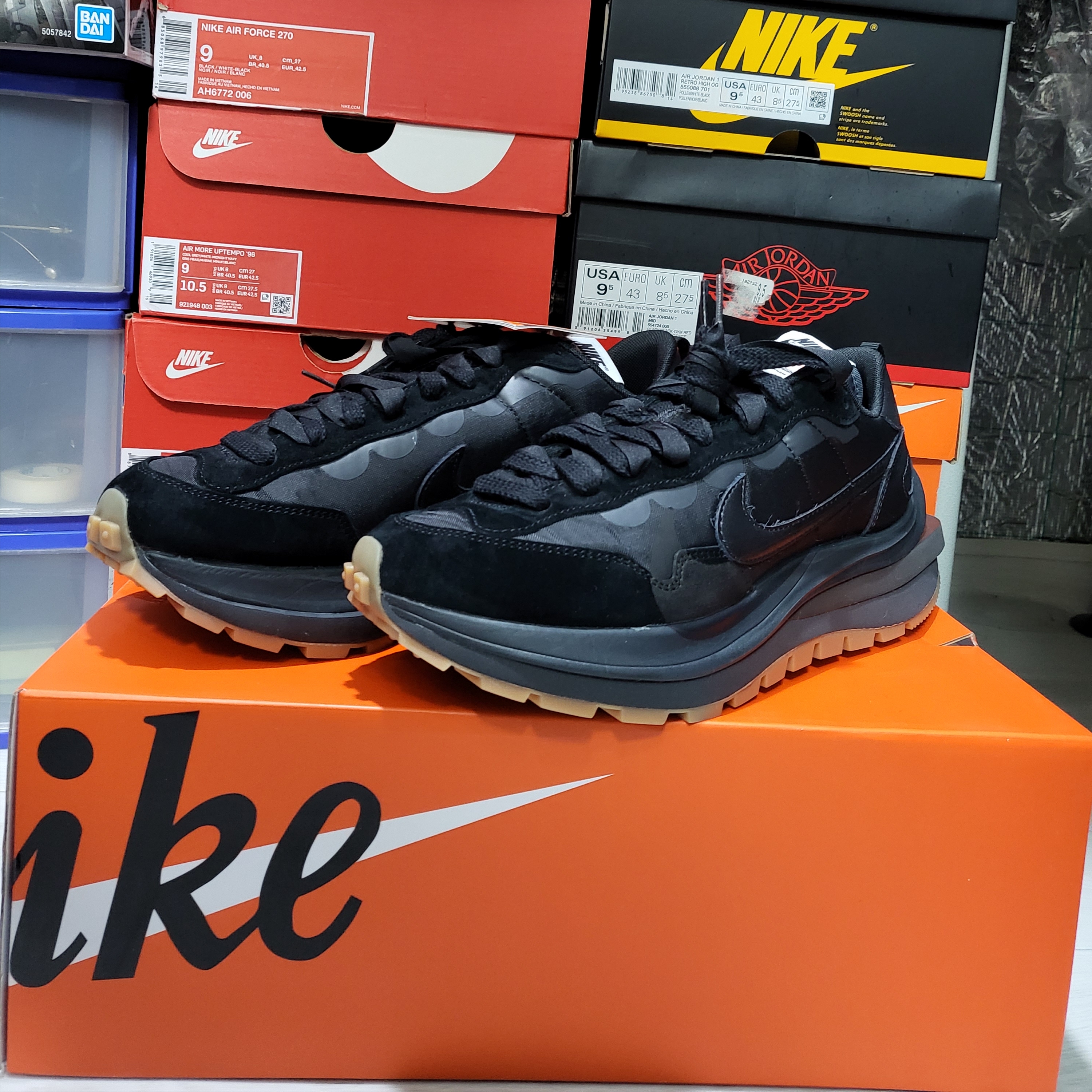 Nike x Sacai VaporWaffle Black and Gum 착용 스타일