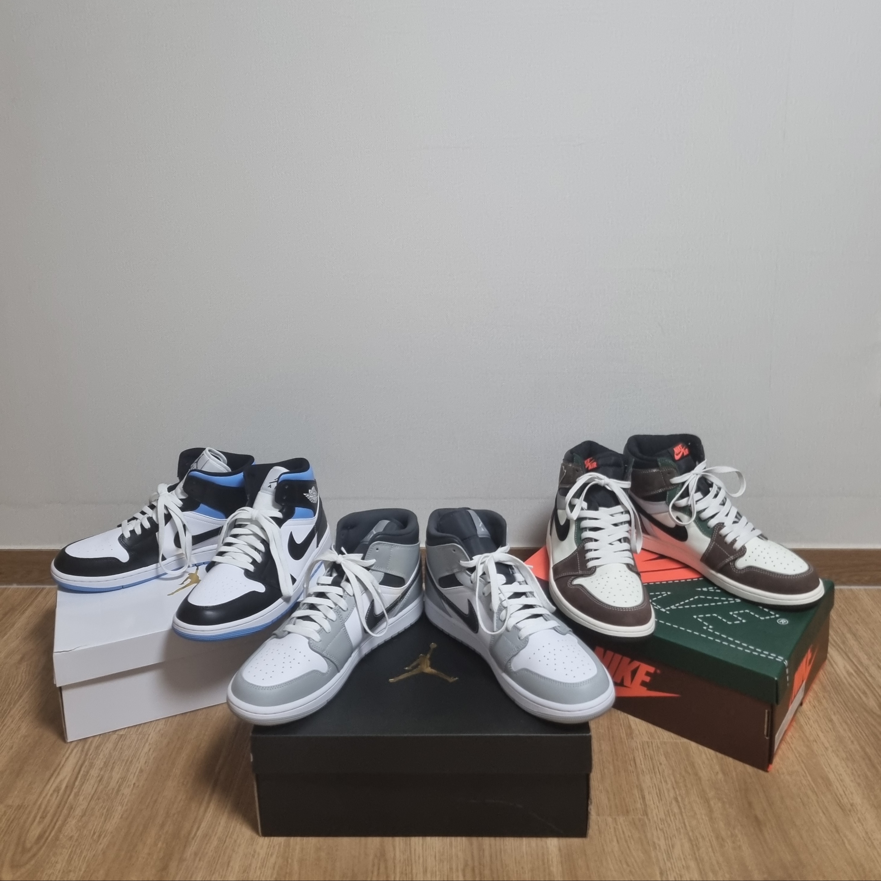 Jordan 1 Mid Light Smoke Grey Anthracite, Jordan 1 Retro High OG Craft 착용 스타일 - 2