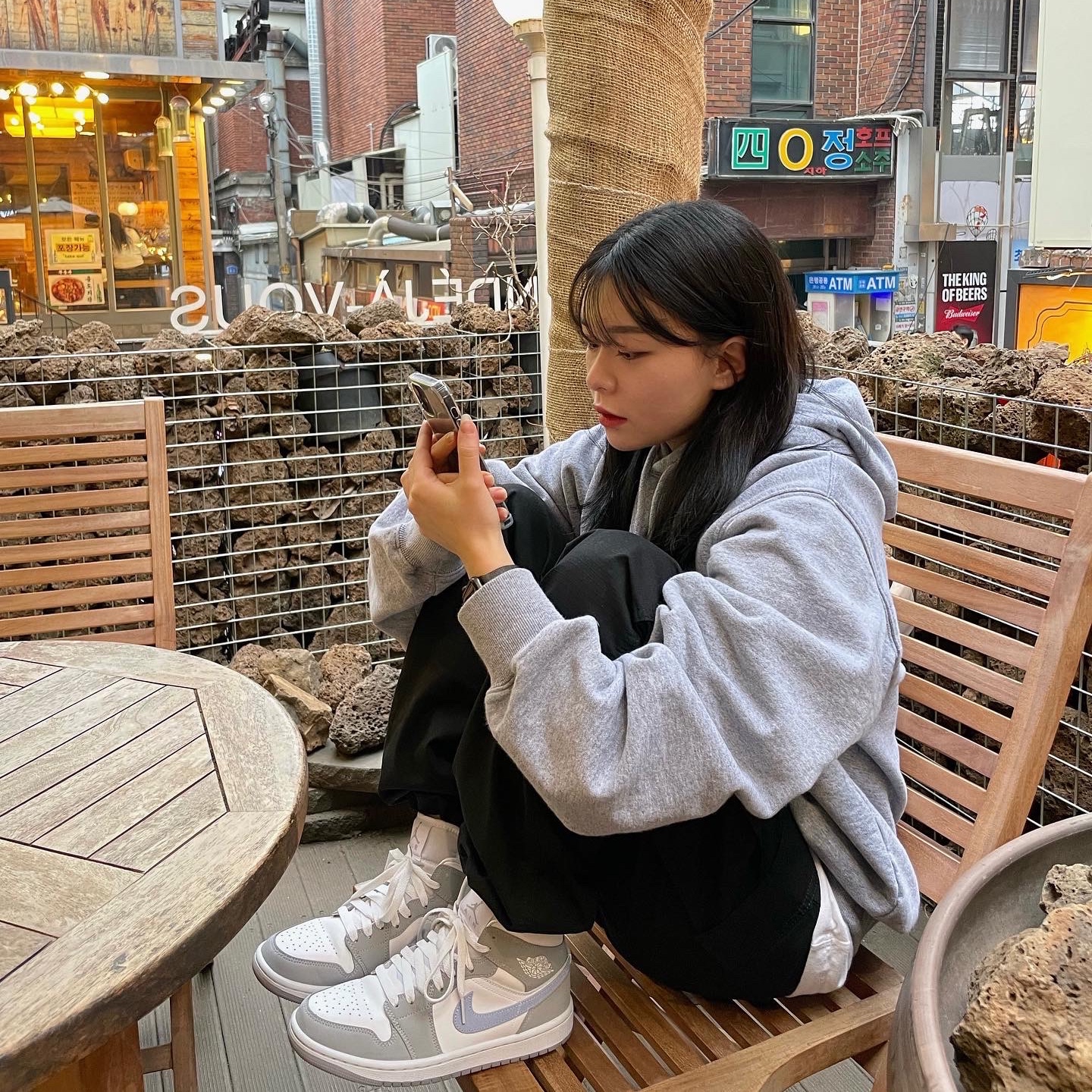 (W) Jordan 1 Mid Wolf Grey 착용 스타일