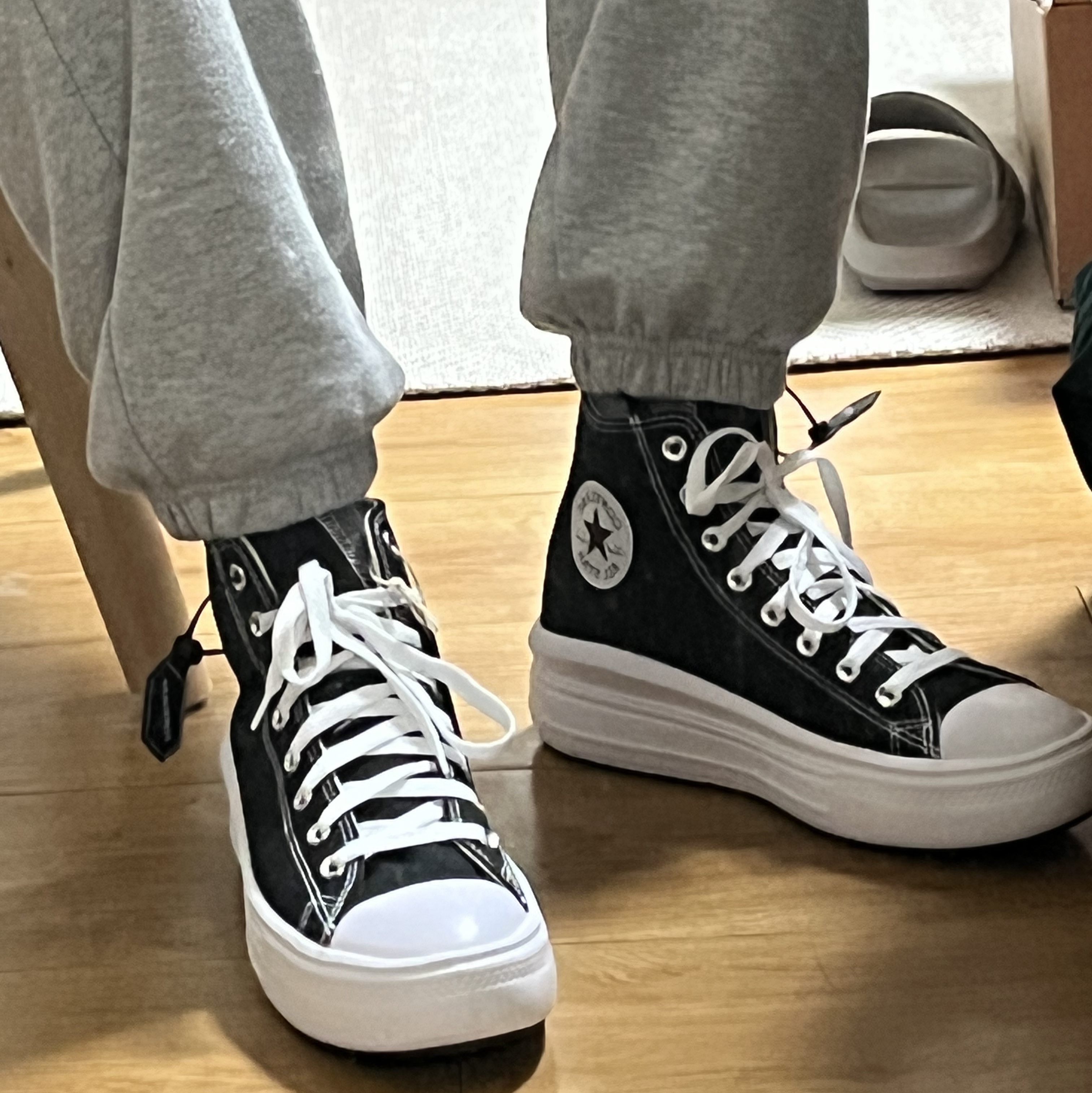 (W) Converse Chuck Taylor All Star Move High Black 착용 스타일