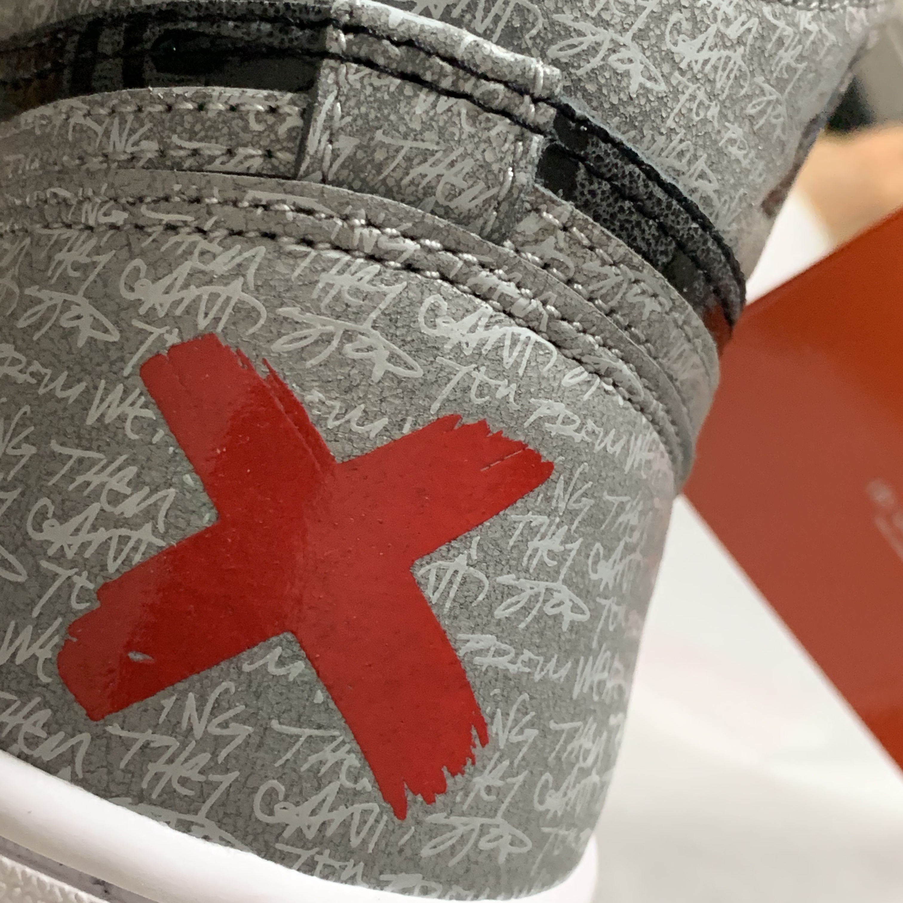 Jordan 1 Retro High OG Rebellionaire 착용 스타일 - 3