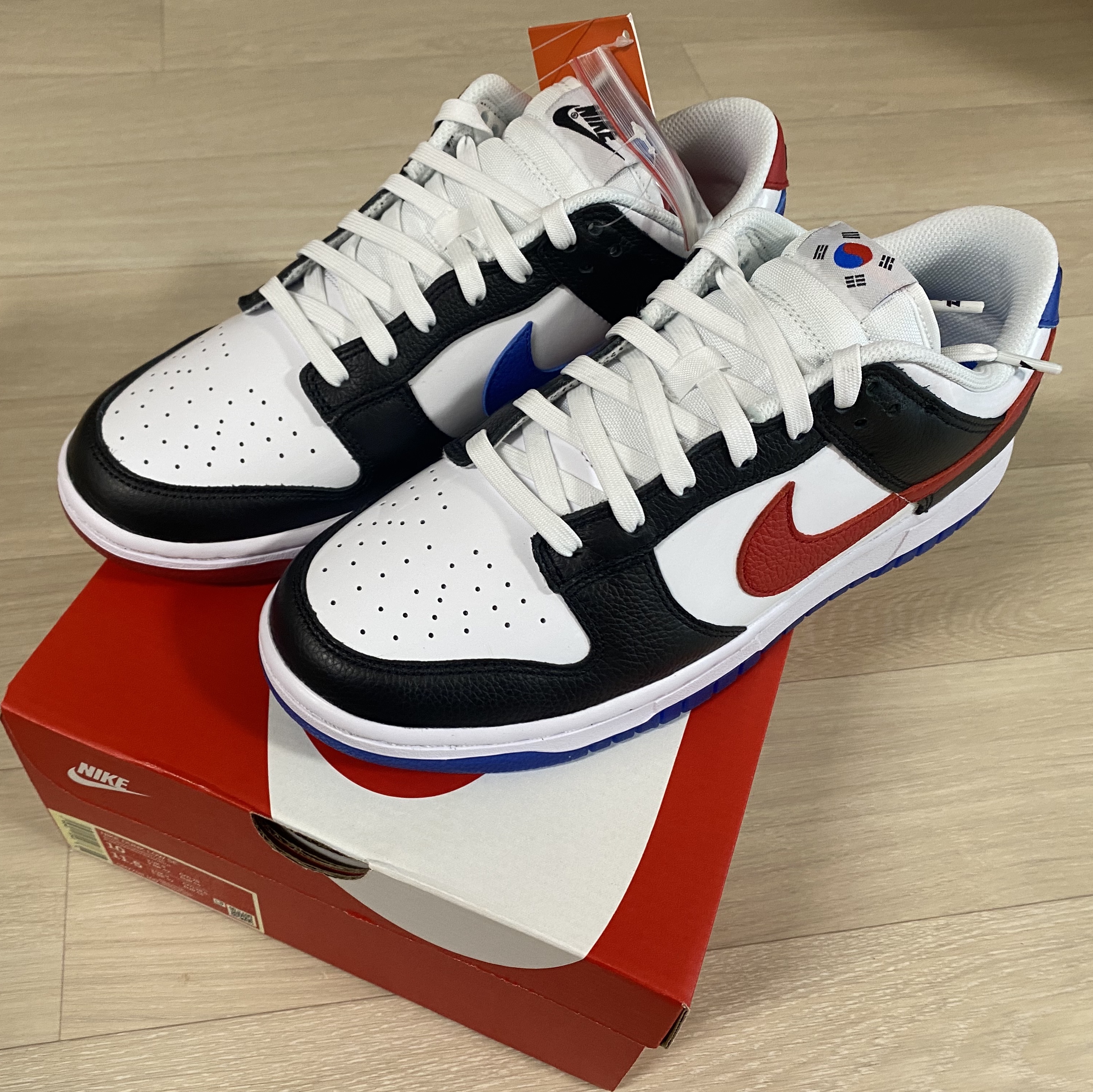 Nike Dunk Low SE Seoul 착용 스타일