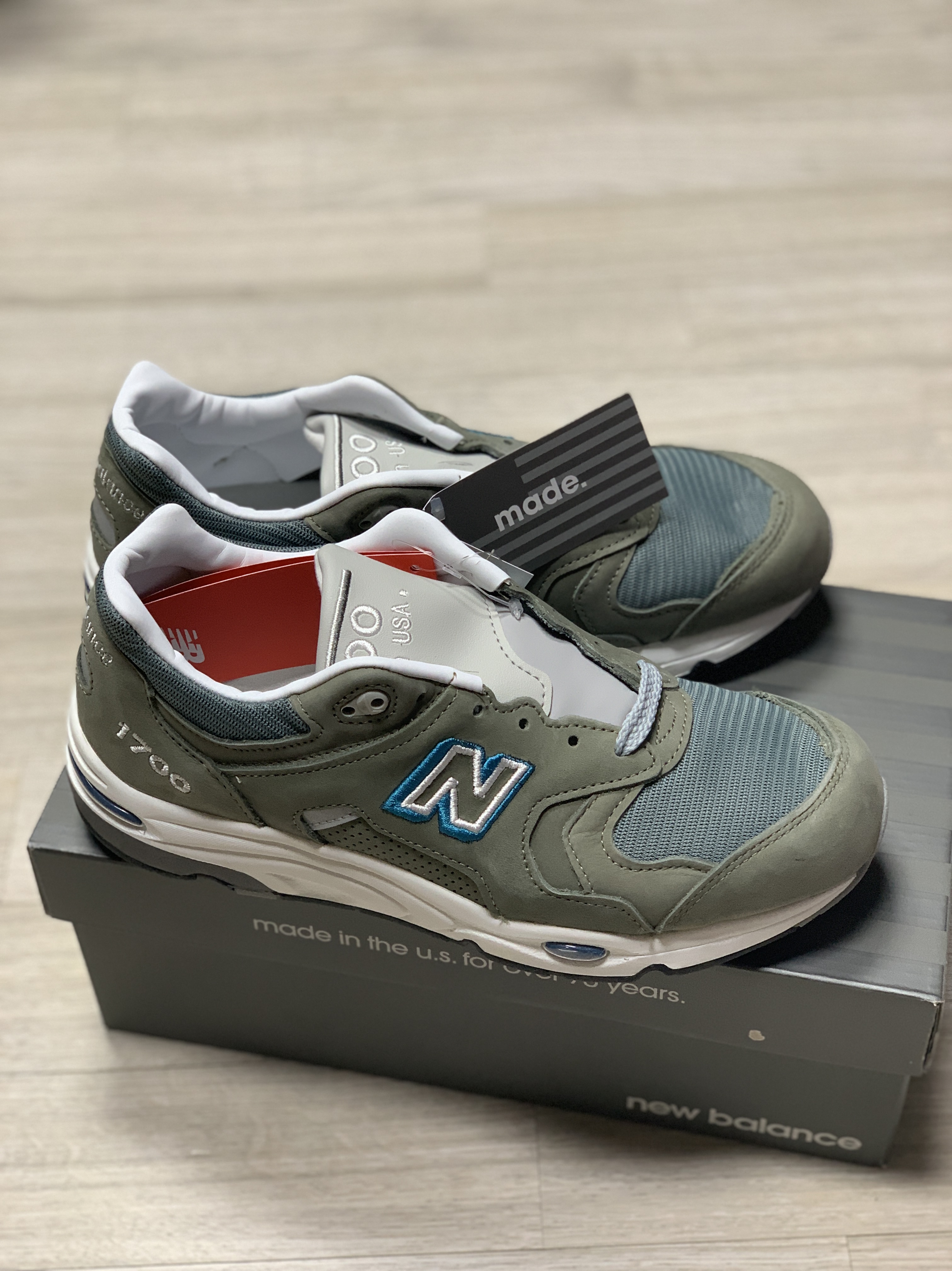 New Balance 1700 Made in USA Brown Steel Blue 착용 스타일