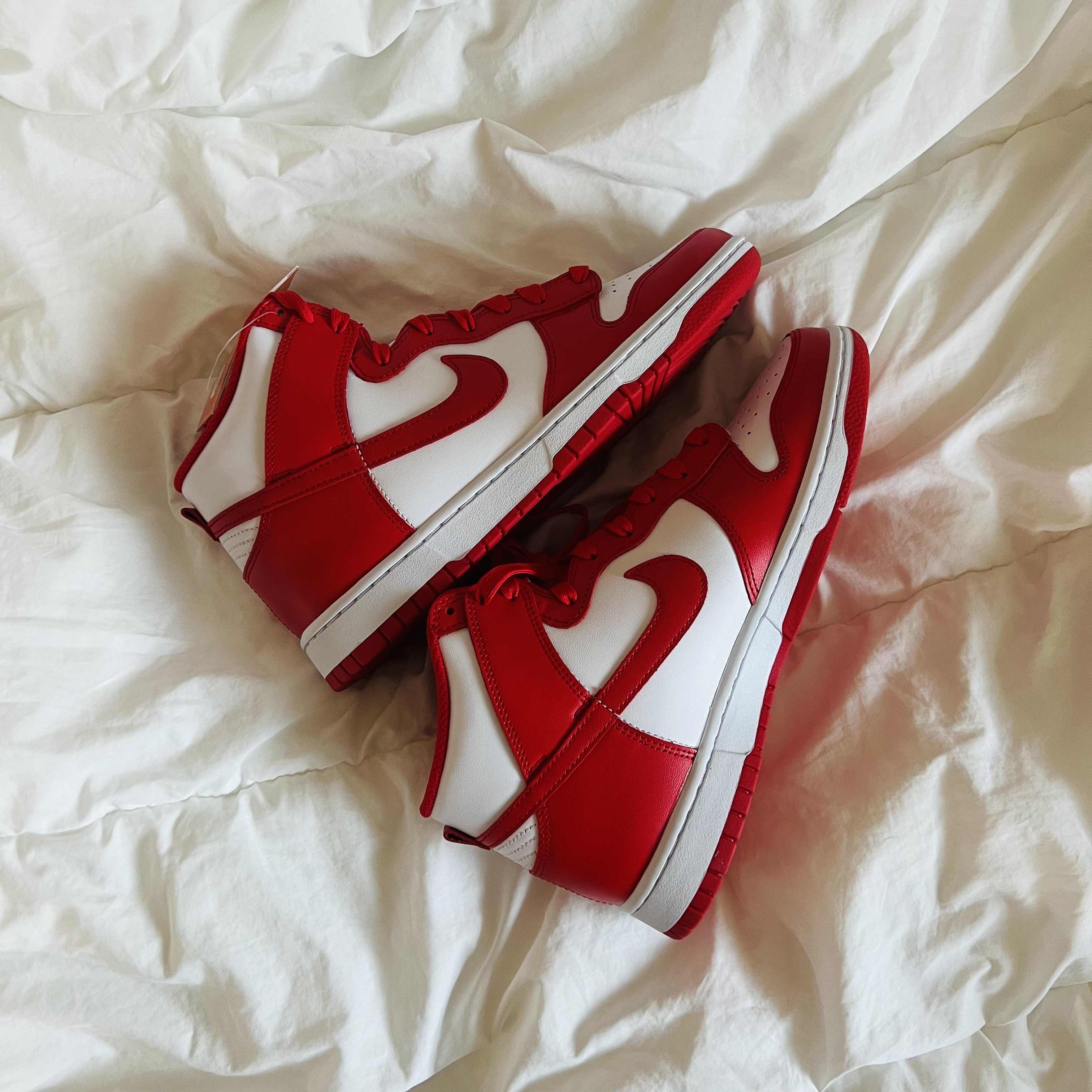 Nike Dunk High Retro Championship White and Red 착용 스타일 - 2
