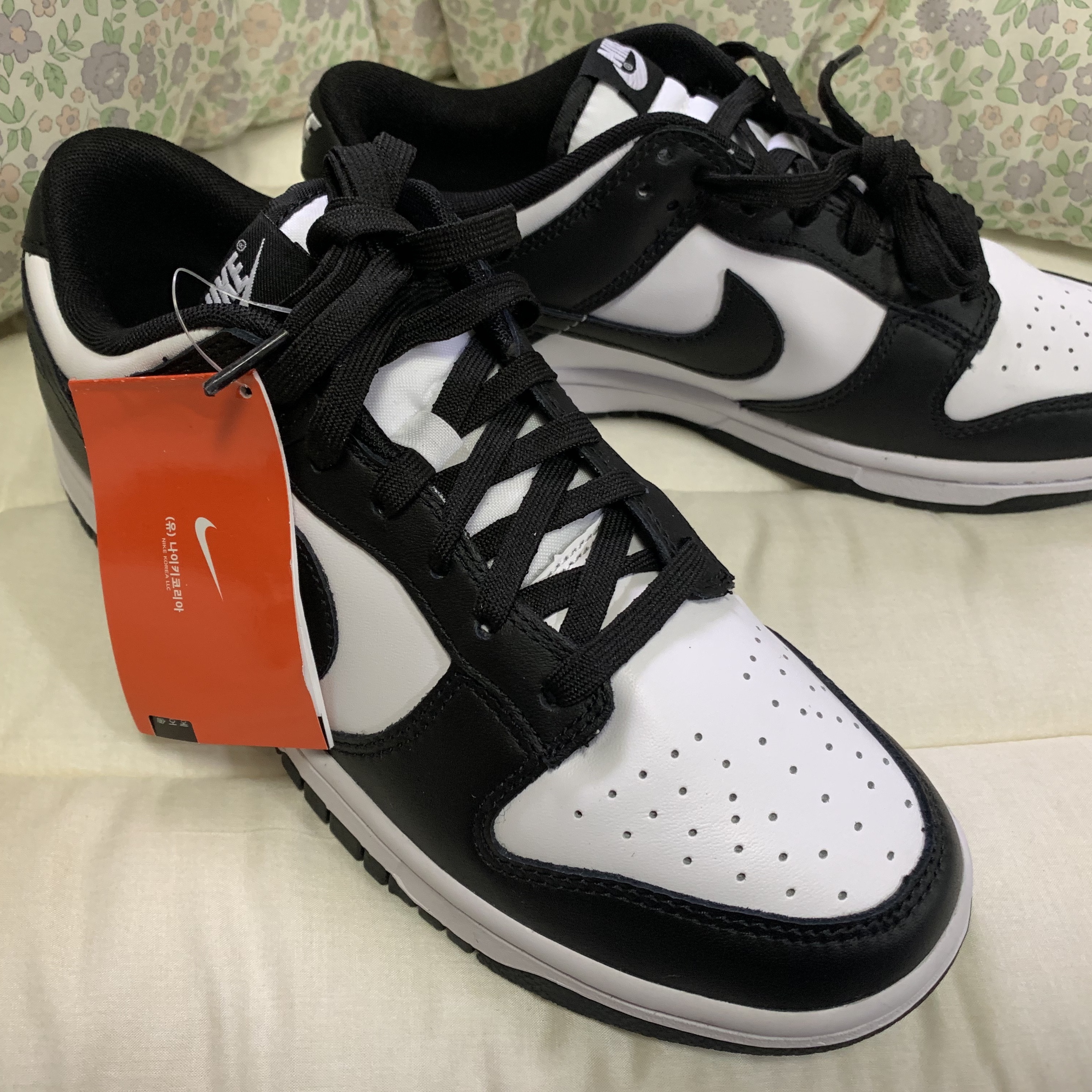 Nike Dunk Low Retro Black 착용 스타일