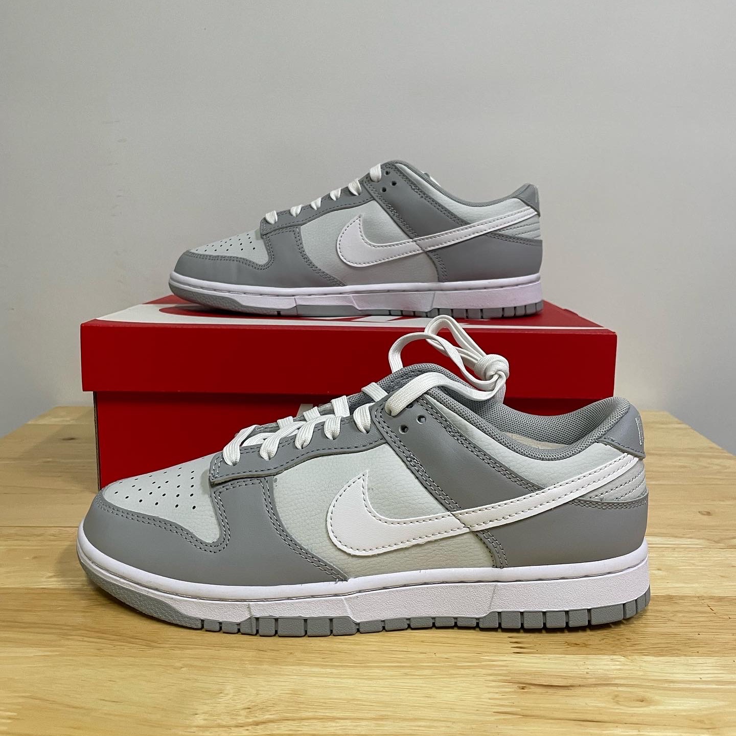 Nike Dunk Low Retro Wolf Grey 착용 스타일 - 2
