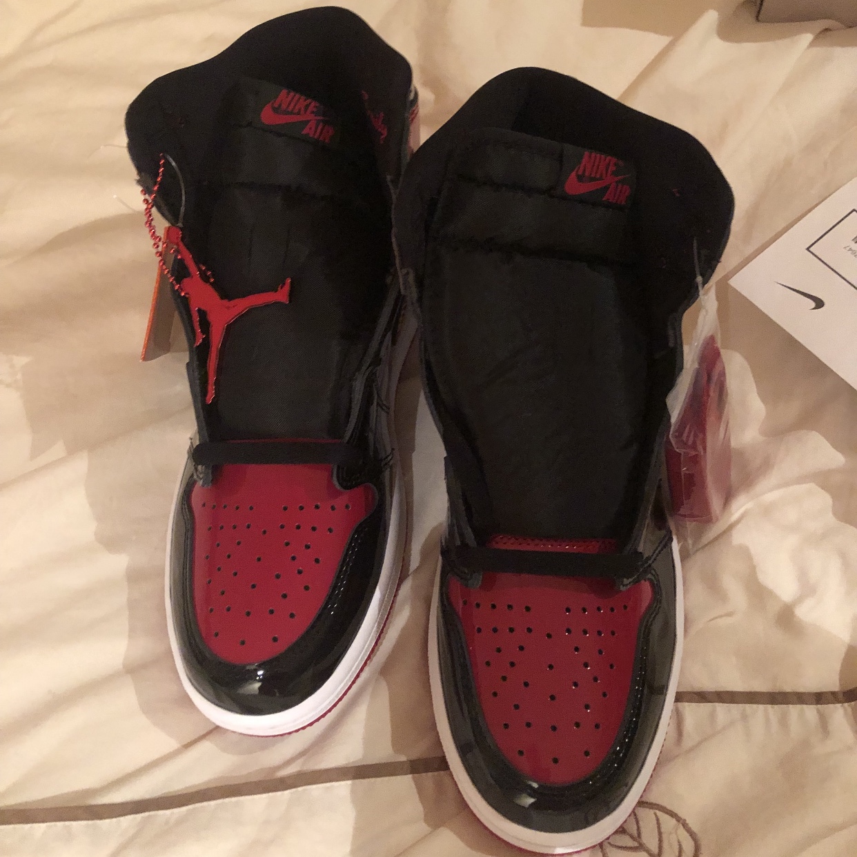 Jordan 1 Retro High OG Patent Bred 착용 스타일