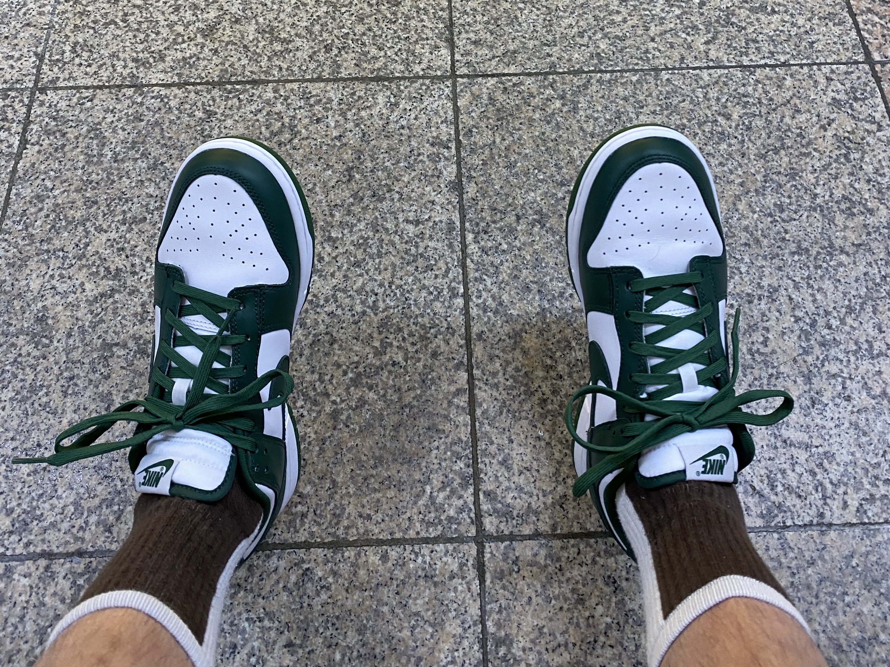 Nike Dunk Low Retro Varsity Green 착용 스타일