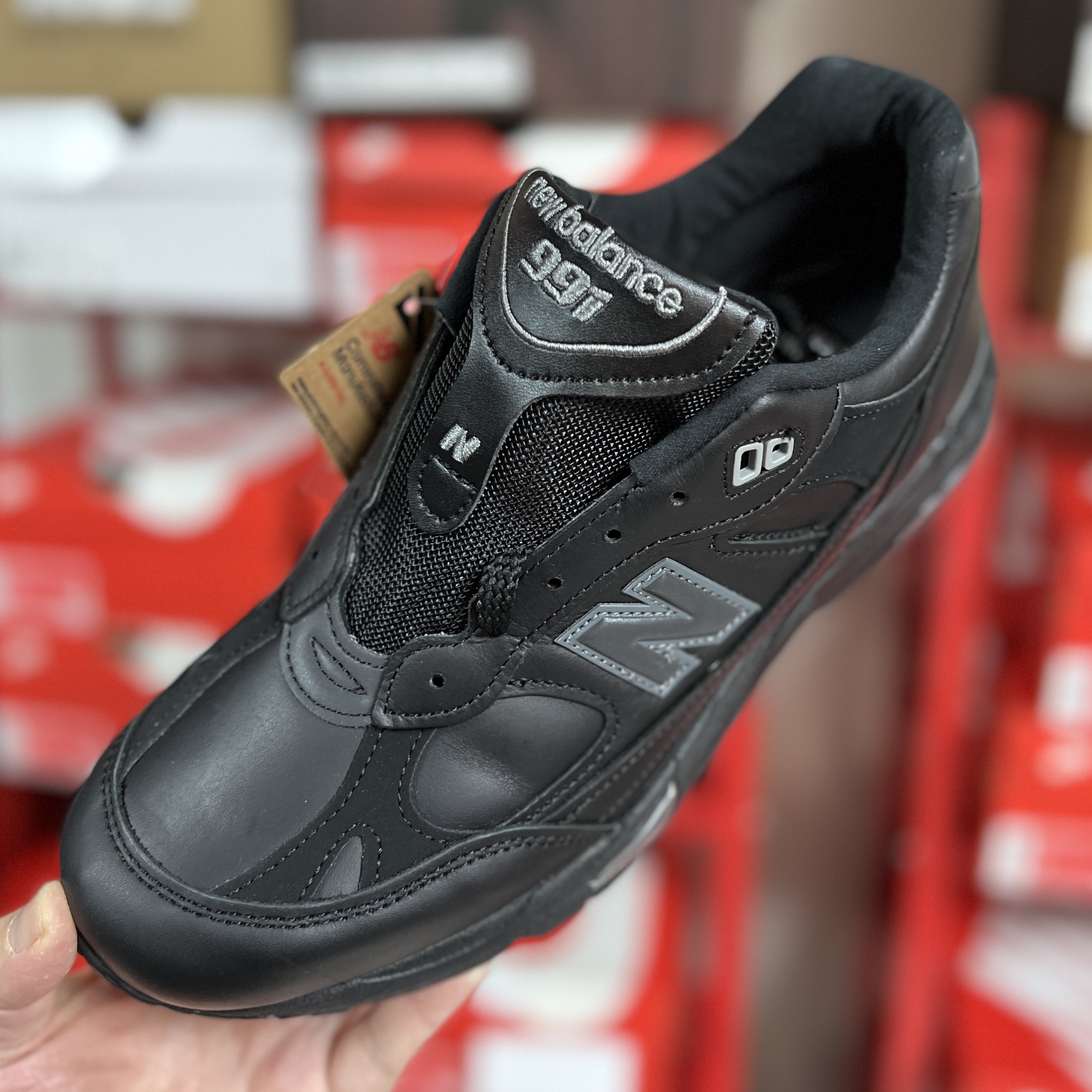 New Balance 991 Made in UK Black 착용 스타일 - 1