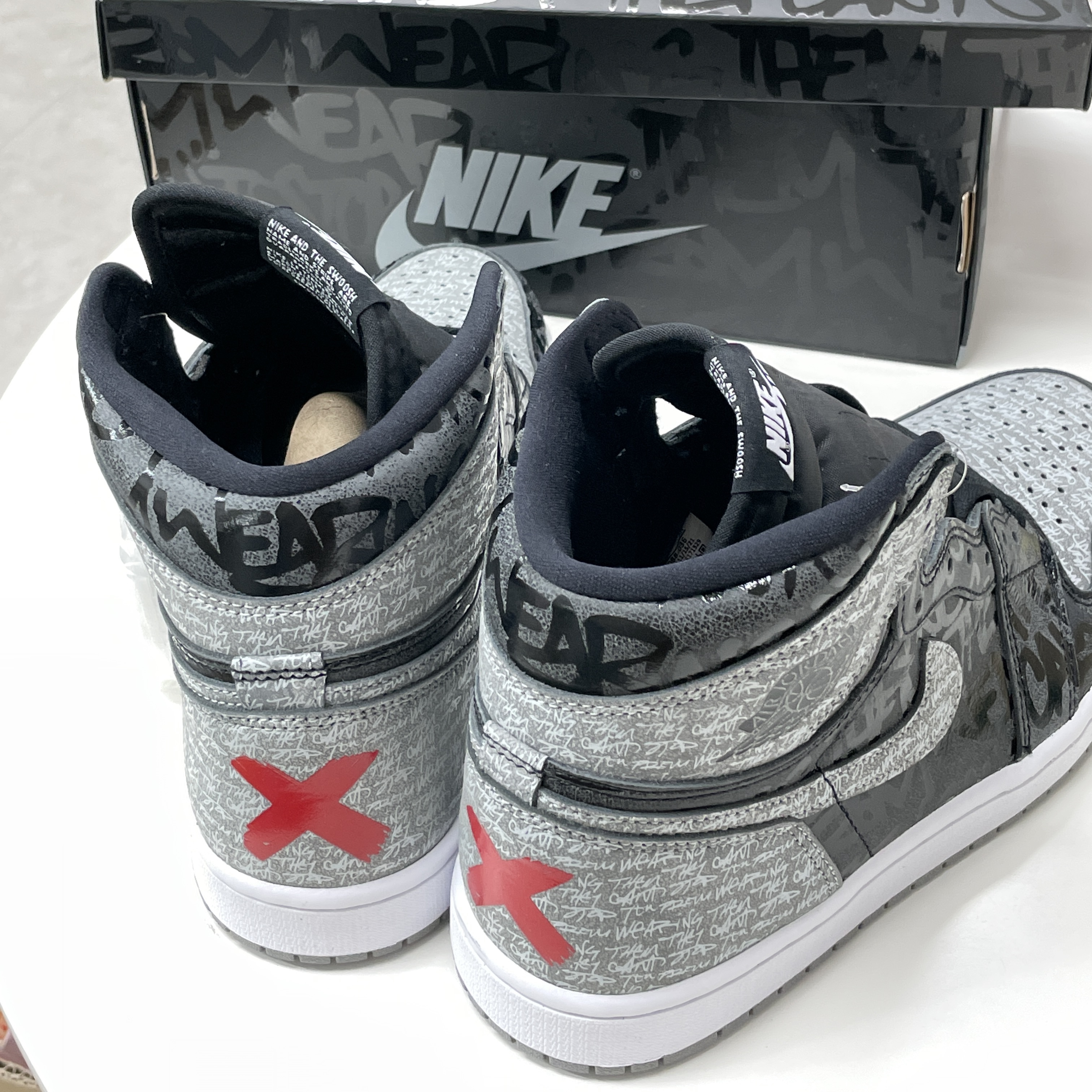 Jordan 1 Retro High OG Rebellionaire 착용 스타일 - 3