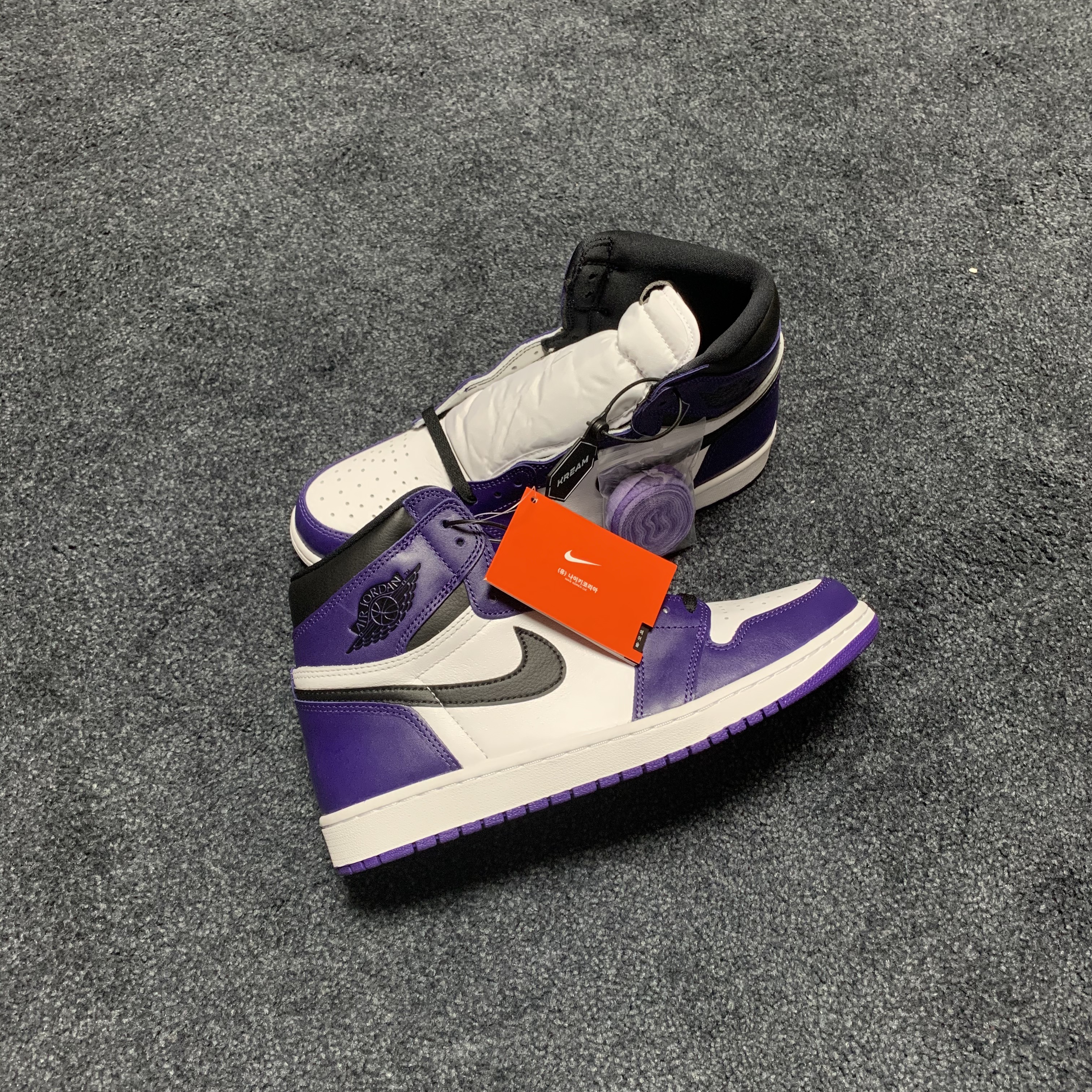 Jordan 1 Retro High OG Court Purple 2020 착용 스타일 - 2