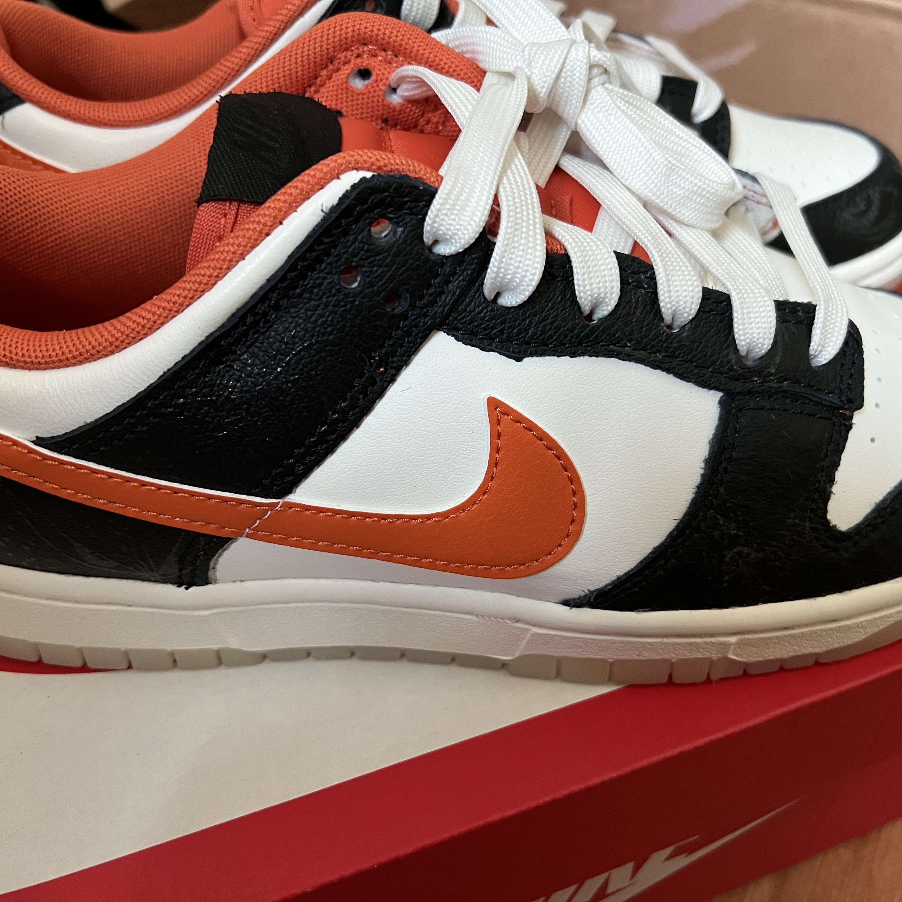 Nike Dunk Low Retro PRM Halloween 착용 스타일