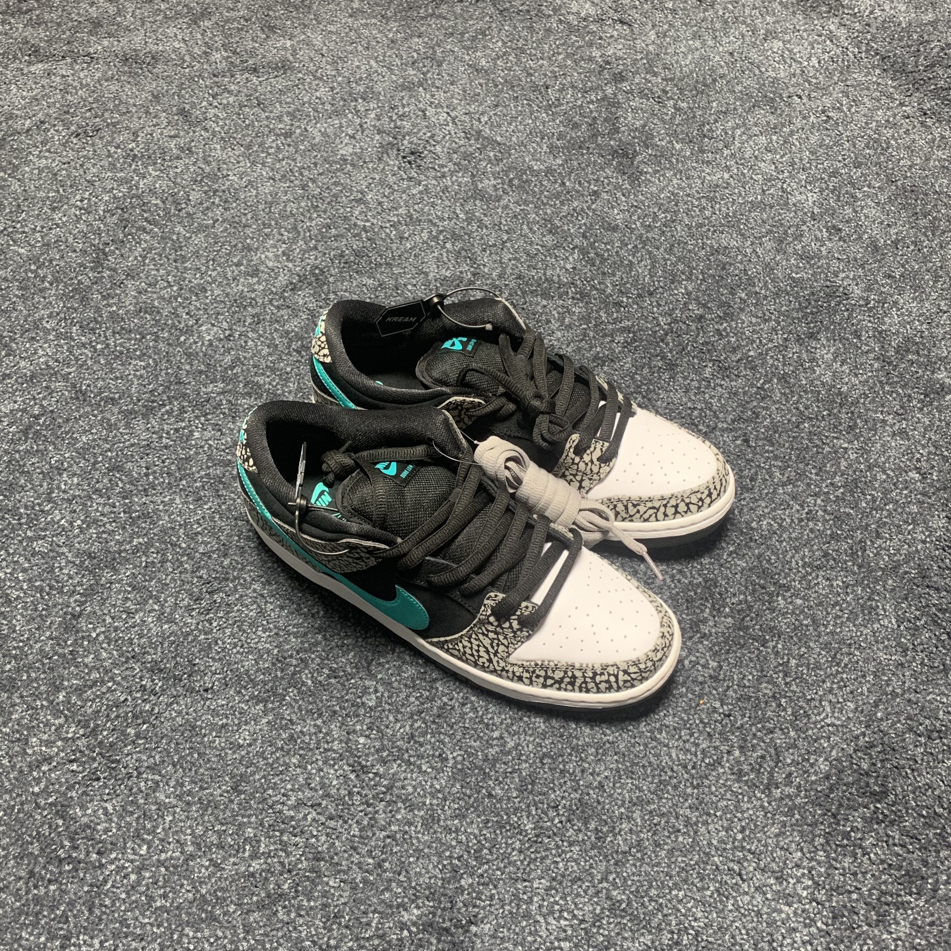Nike SB Dunk Low Pro Clear Jade 착용 스타일 - 3