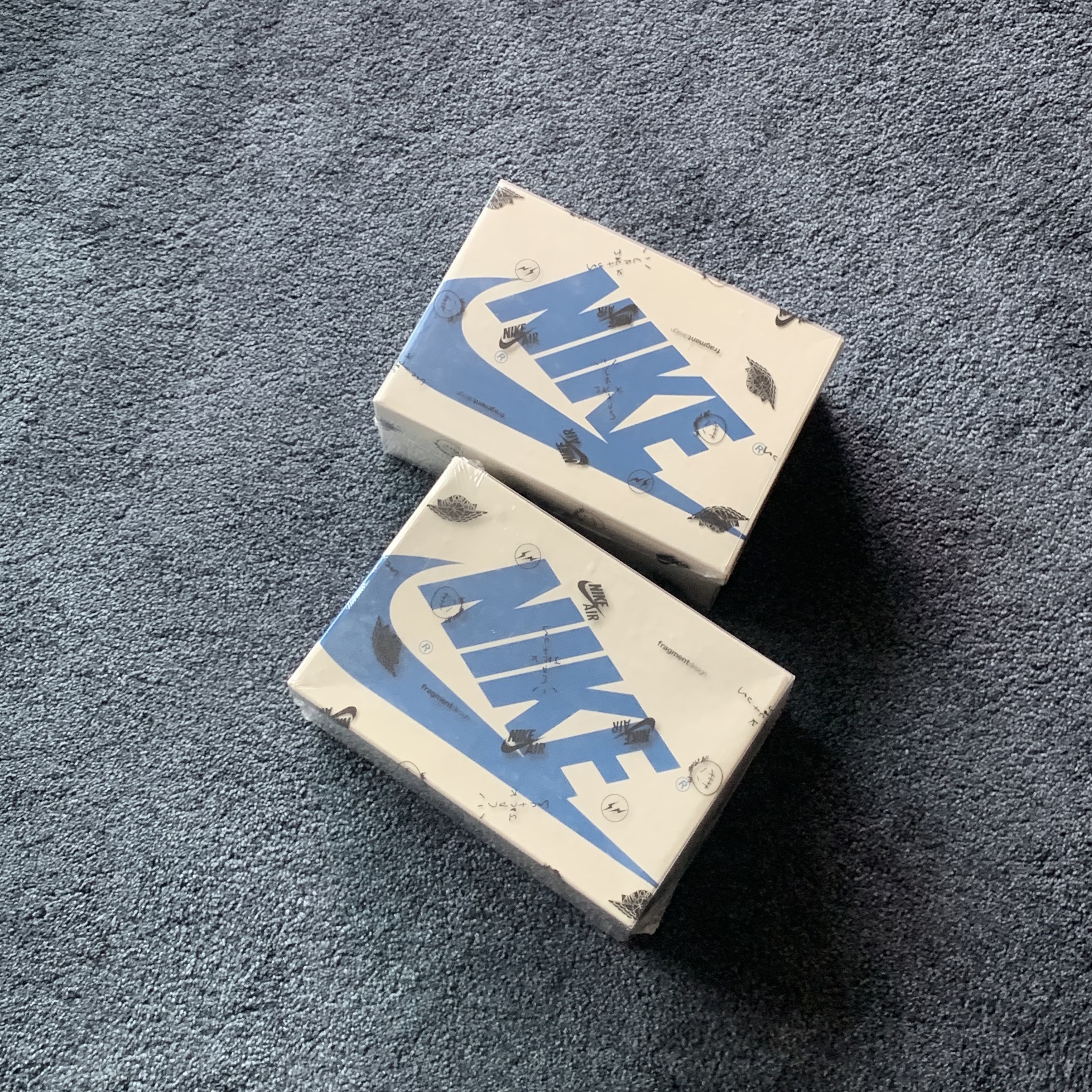 Jordan 1 x Travis Scott x Fragment Retro Low OG SP Military Blue 착용 스타일