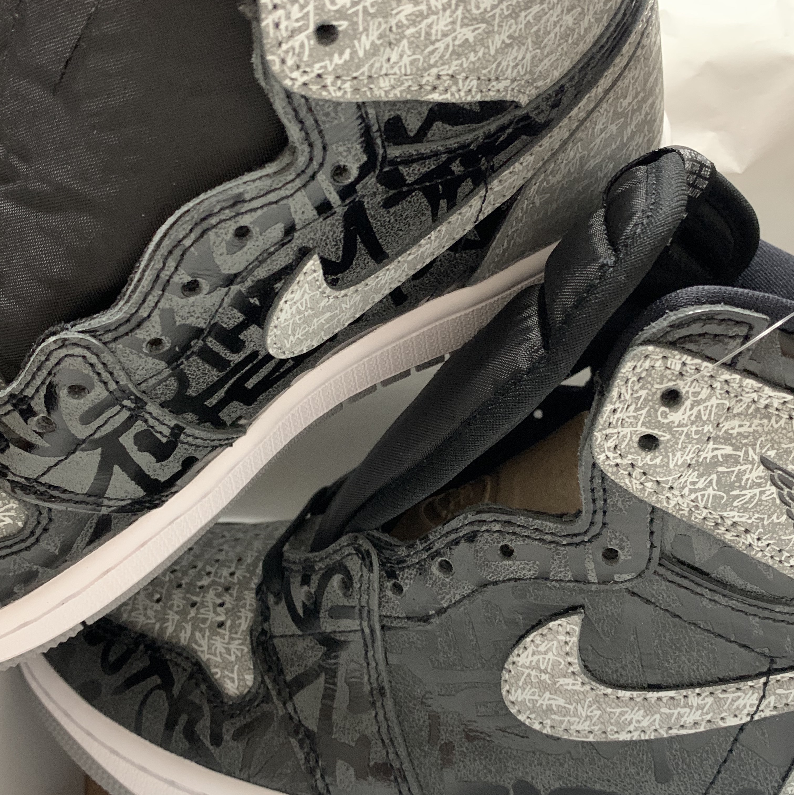 Jordan 1 Retro High OG Rebellionaire 착용 스타일 - 2