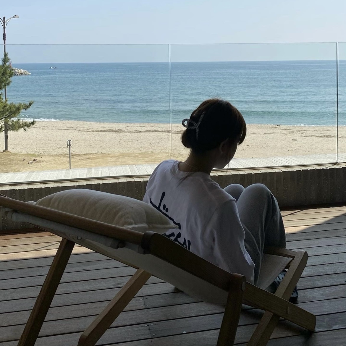 Stussy Basic Stussy LS T-Shirt White 2021 착용 스타일 - 2