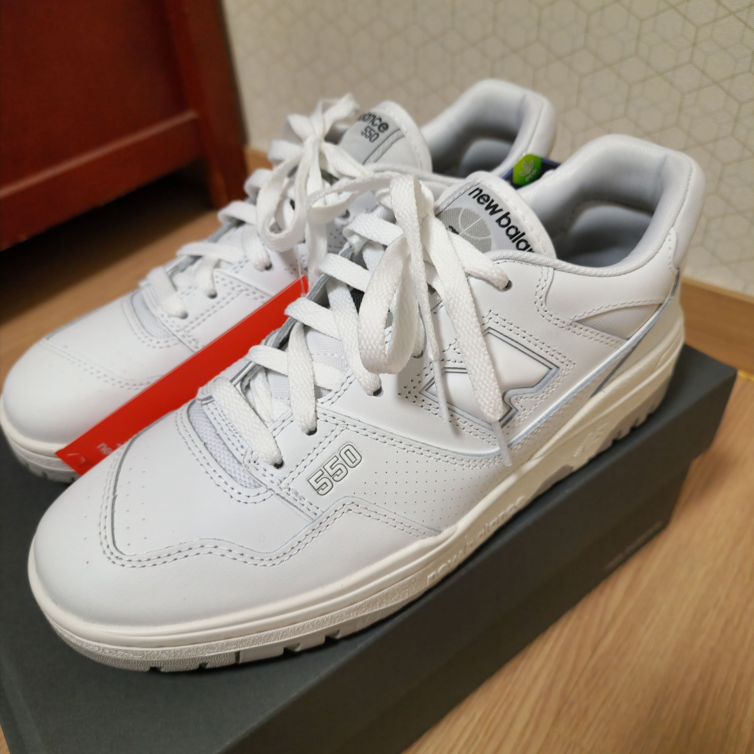 New Balance 550 White - D Standard 착용 스타일