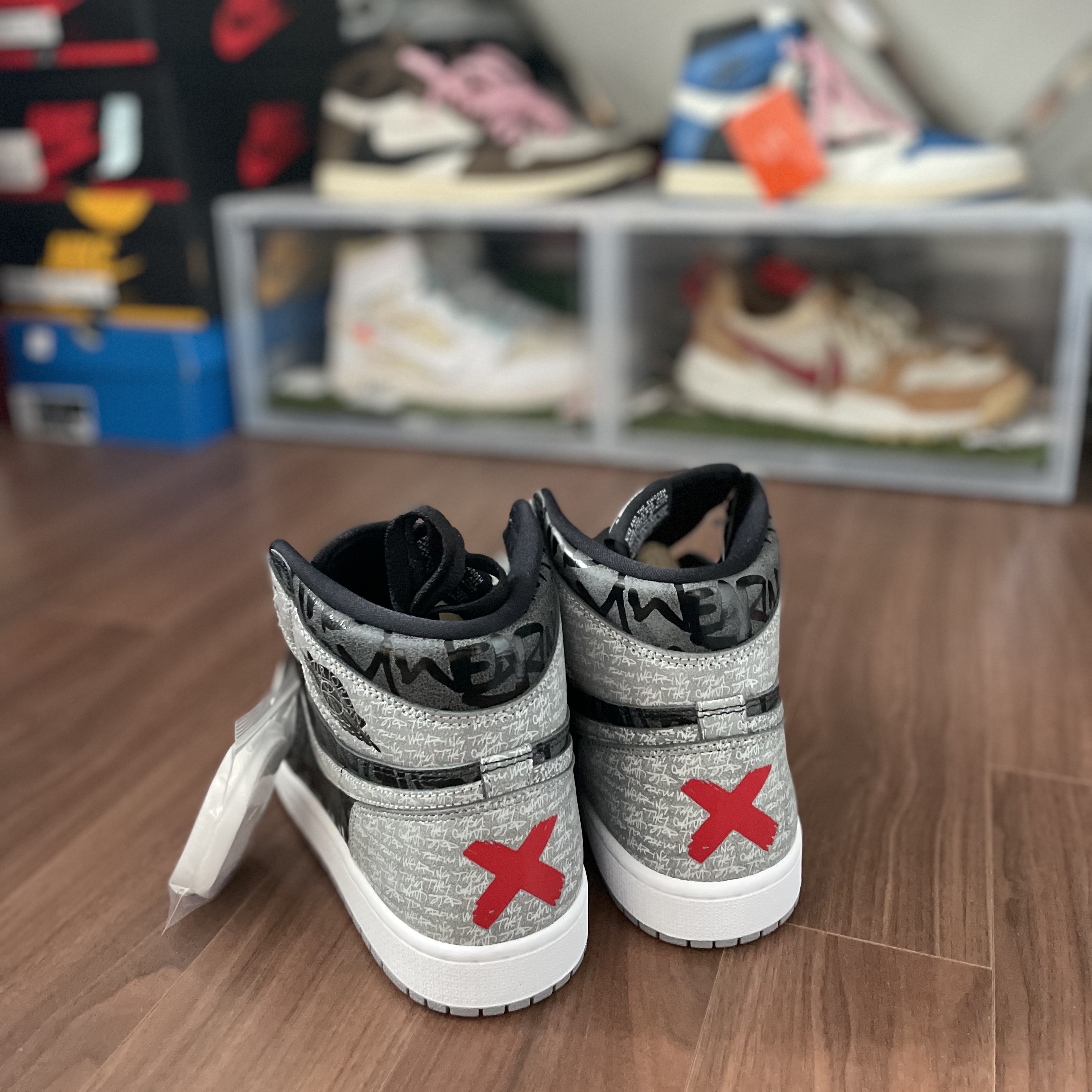 Jordan 1 Retro High OG Rebellionaire 착용 스타일 - 1