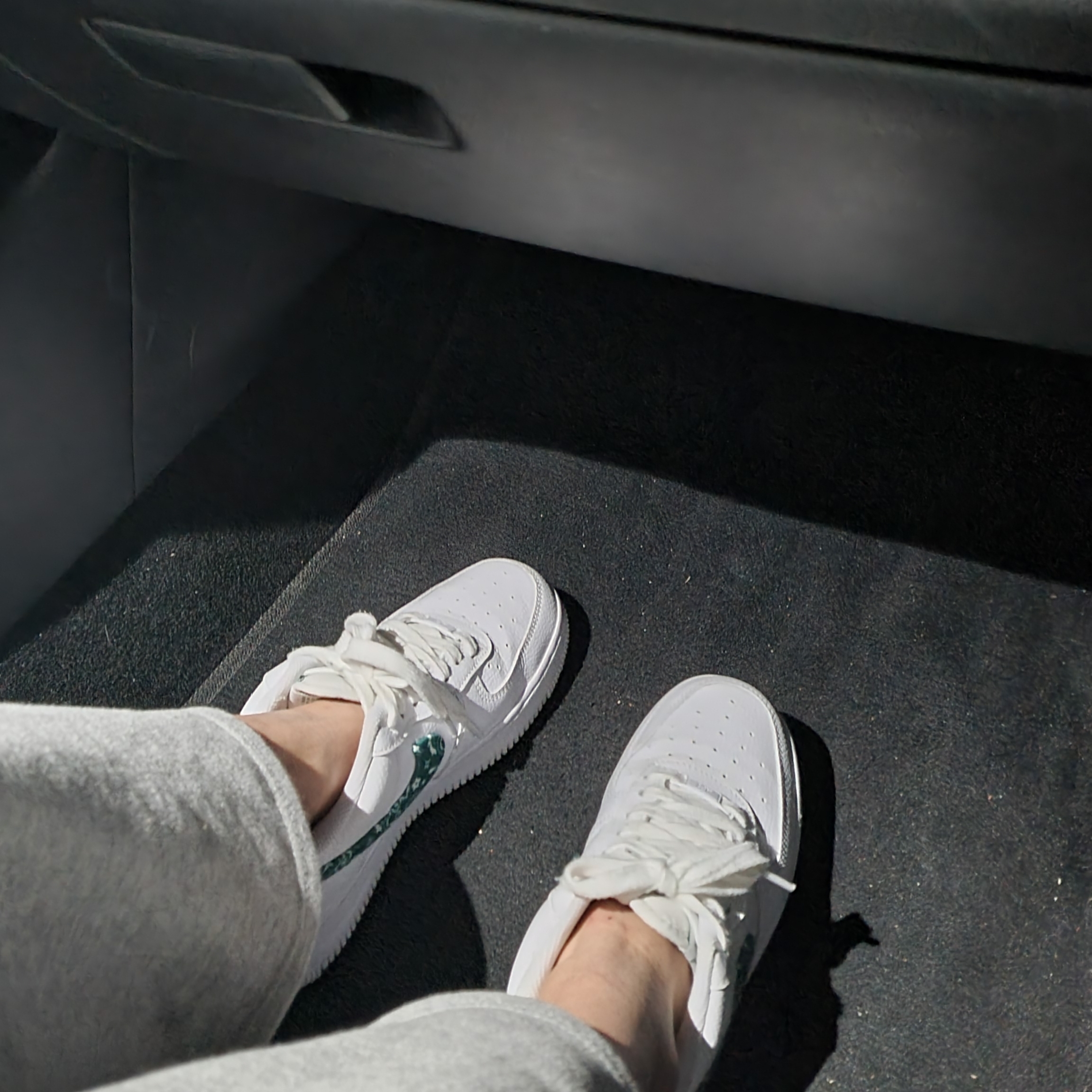 (W) Nike Air Force 1 '07 Essential Paisley Swoosh White Malachite 착용 스타일 - 2