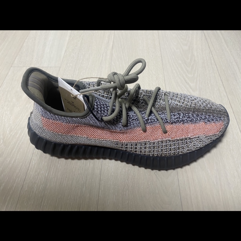 Adidas Yeezy Boost 350 V2 Ash Stone 착용 스타일